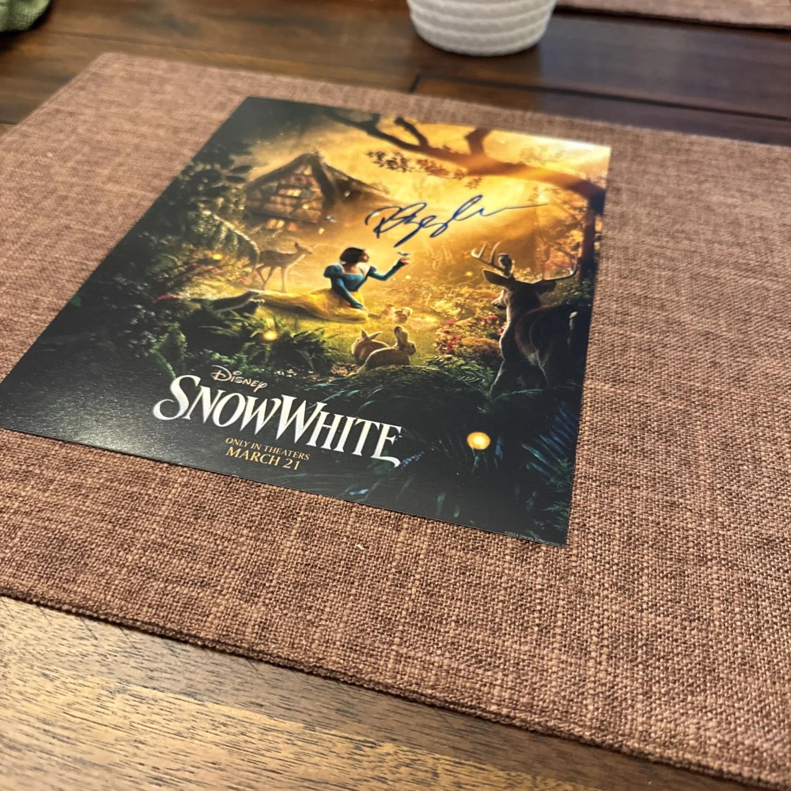 Rachel Zegler Hot Sexy Disney Snow White Signed 8x10 Photo w/COA & Hologram !!, изображение 2