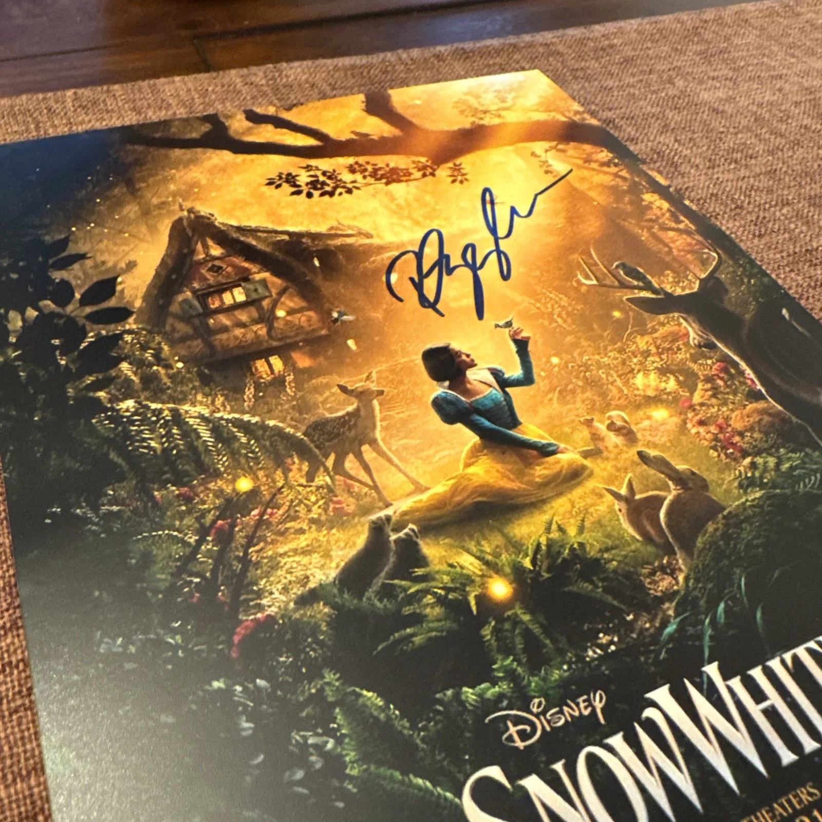 Rachel Zegler Hot Sexy Disney Snow White Signed 8x10 Photo w/COA & Hologram !!, изображение 3