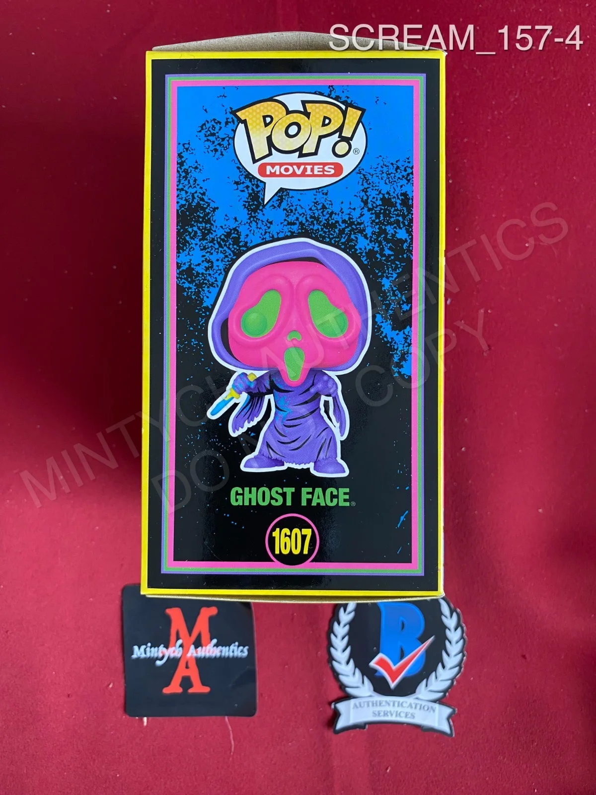 Matthew Lillard, Skeet Ulrich — Skeet Ulrich & Matthew Lillard signed Ghost Face Black Light Funko Pop #1607, изображение 4