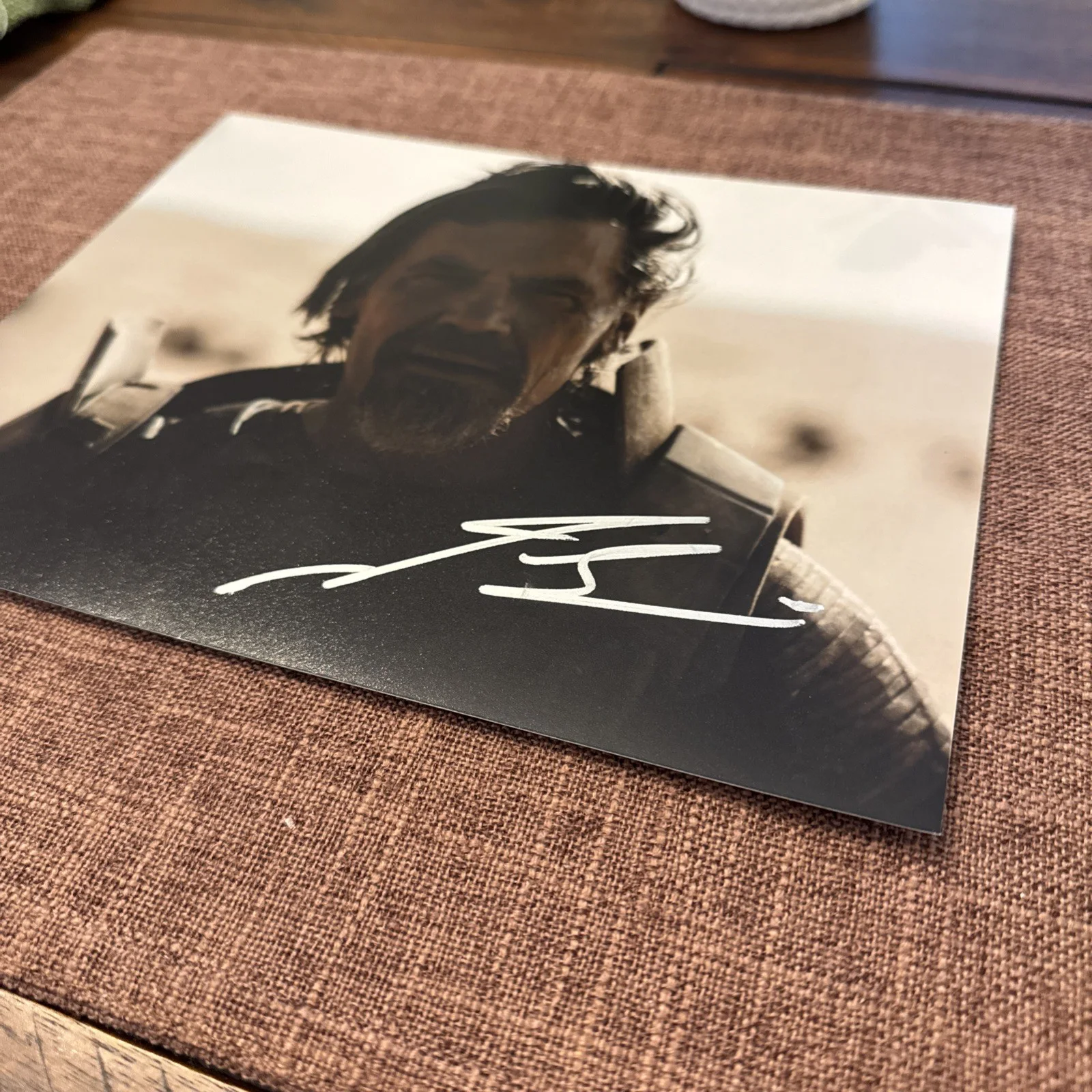 Josh Brolin — Josh Brolin "GURNEY" DUNE Autographed Signed 8x10 PHOTO w/Proof & COA Hologram, изображение 2