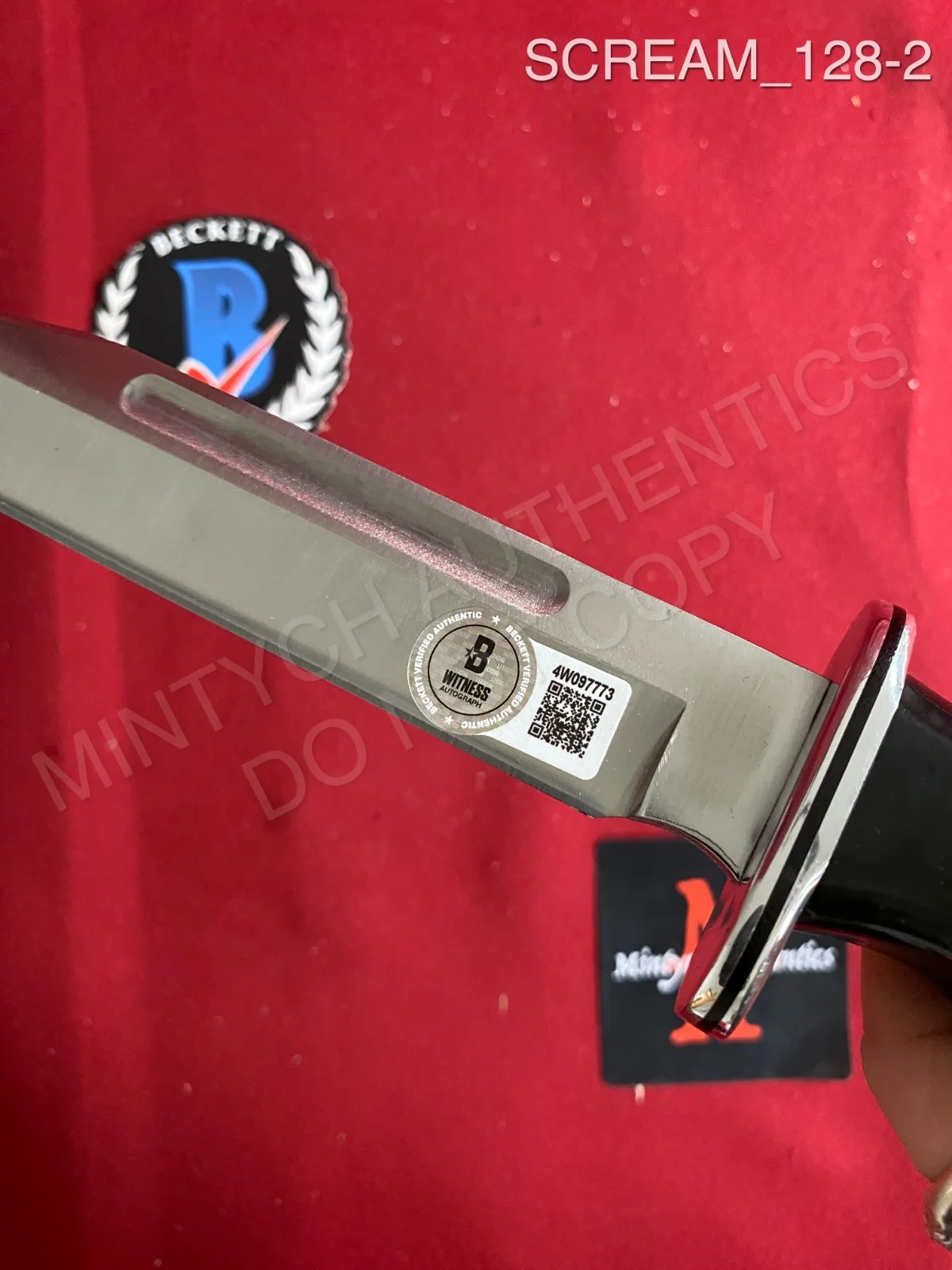 Matthew Lillard, Skeet Ulrich — Skeet Ulrich & Matthew Lillard Scream dual signed real Buck 120 Knife Beckett, изображение 2