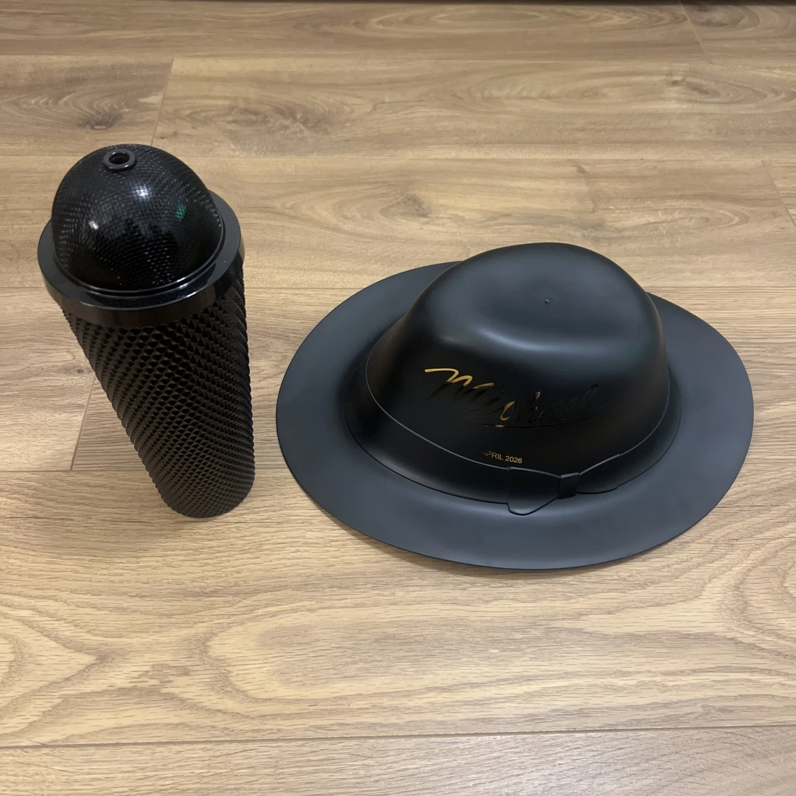 Odeon Michael Jackson 2026 Fedora Hat Popcorn Bucket & Microphone Cup 🎶🎹, image 2