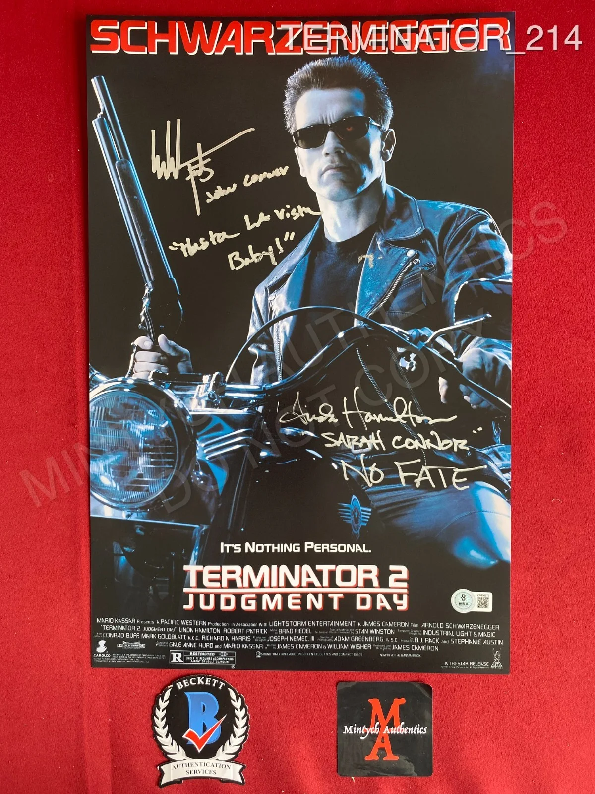 Linda Hamilton, Edward Furlong — Linda Hamilton Edward Furlong Terminator 2 dual signed 11x17 photo Beckett COA
