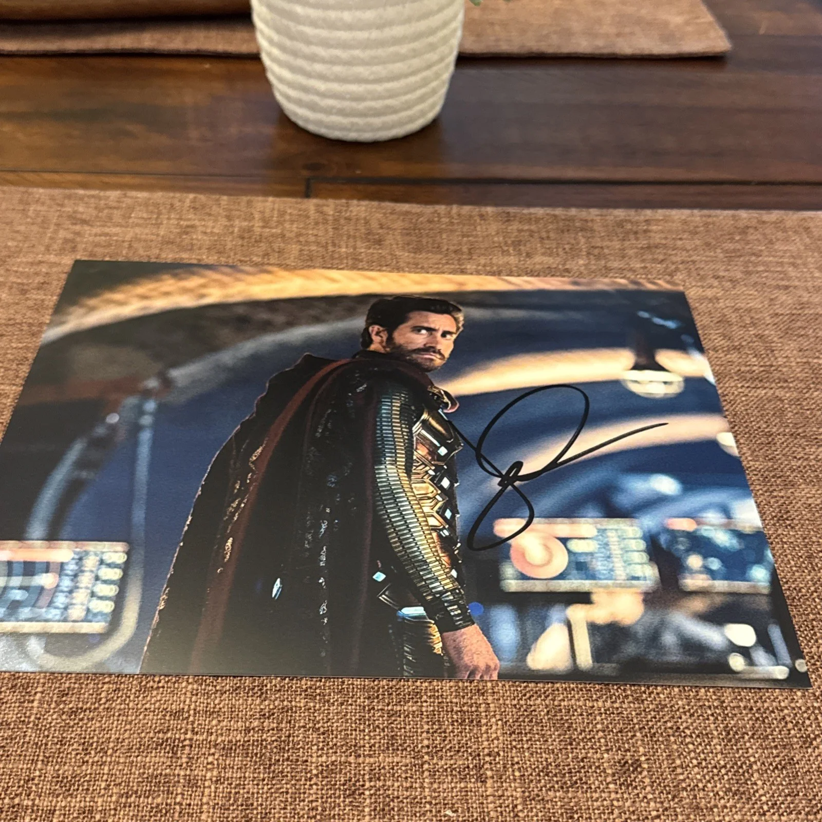 Jake Gyllenhaal Autographed Spider-Man Mysterio Marvel 8x10 Signed Photo w/COA, изображение 5