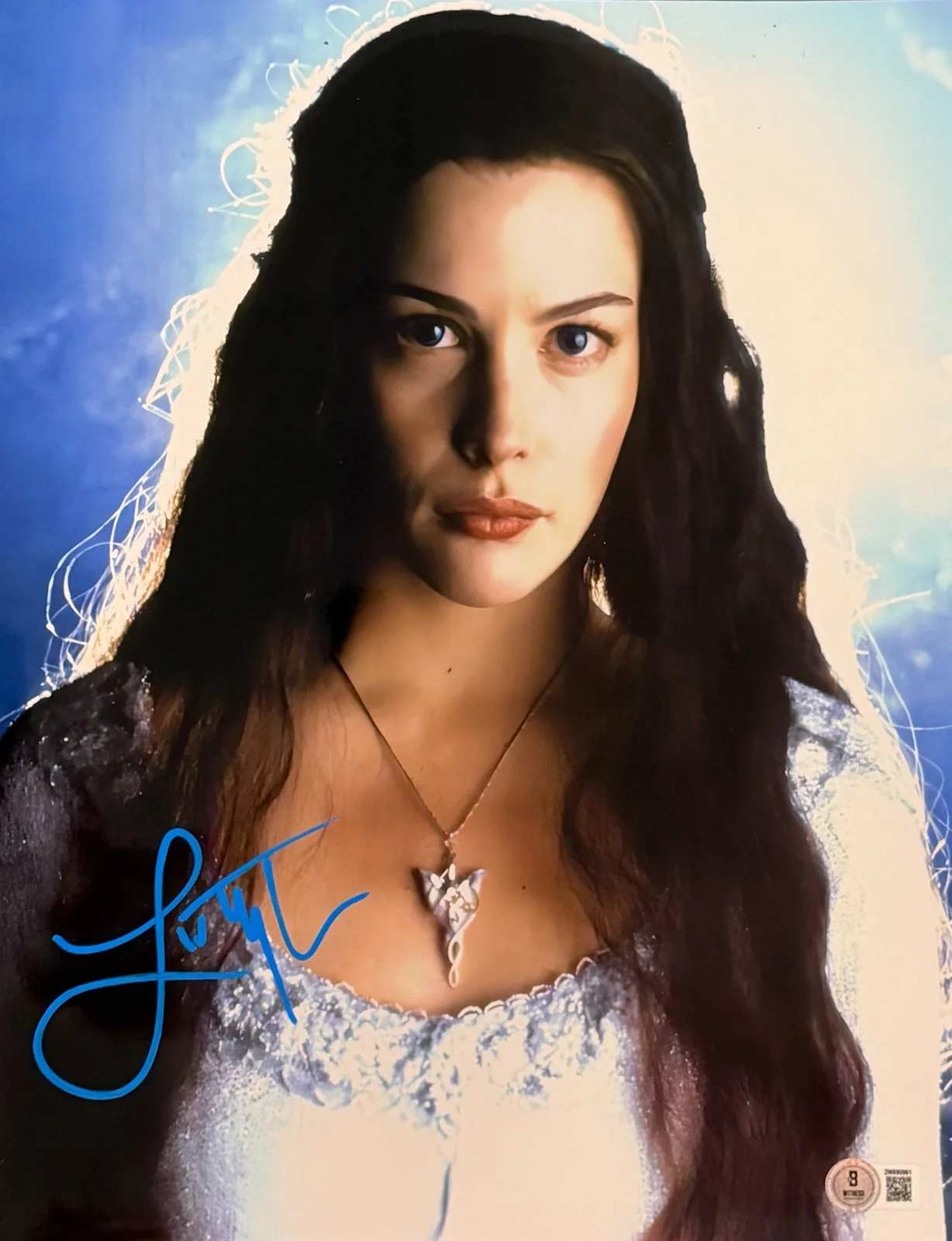 Liv Tyler — Liv Tyler Signed 11x14 Metallic Photo Lord of the Rings Arwen Beckett Witness