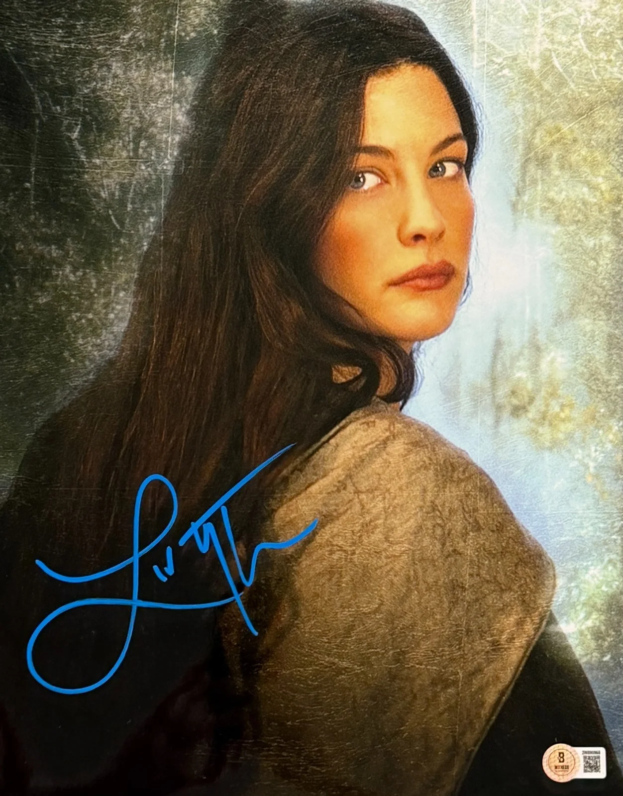 Liv Tyler — Liv Tyler Signed 11x14 Metallic Photo Lord of the Rings Arwen Beckett Witness