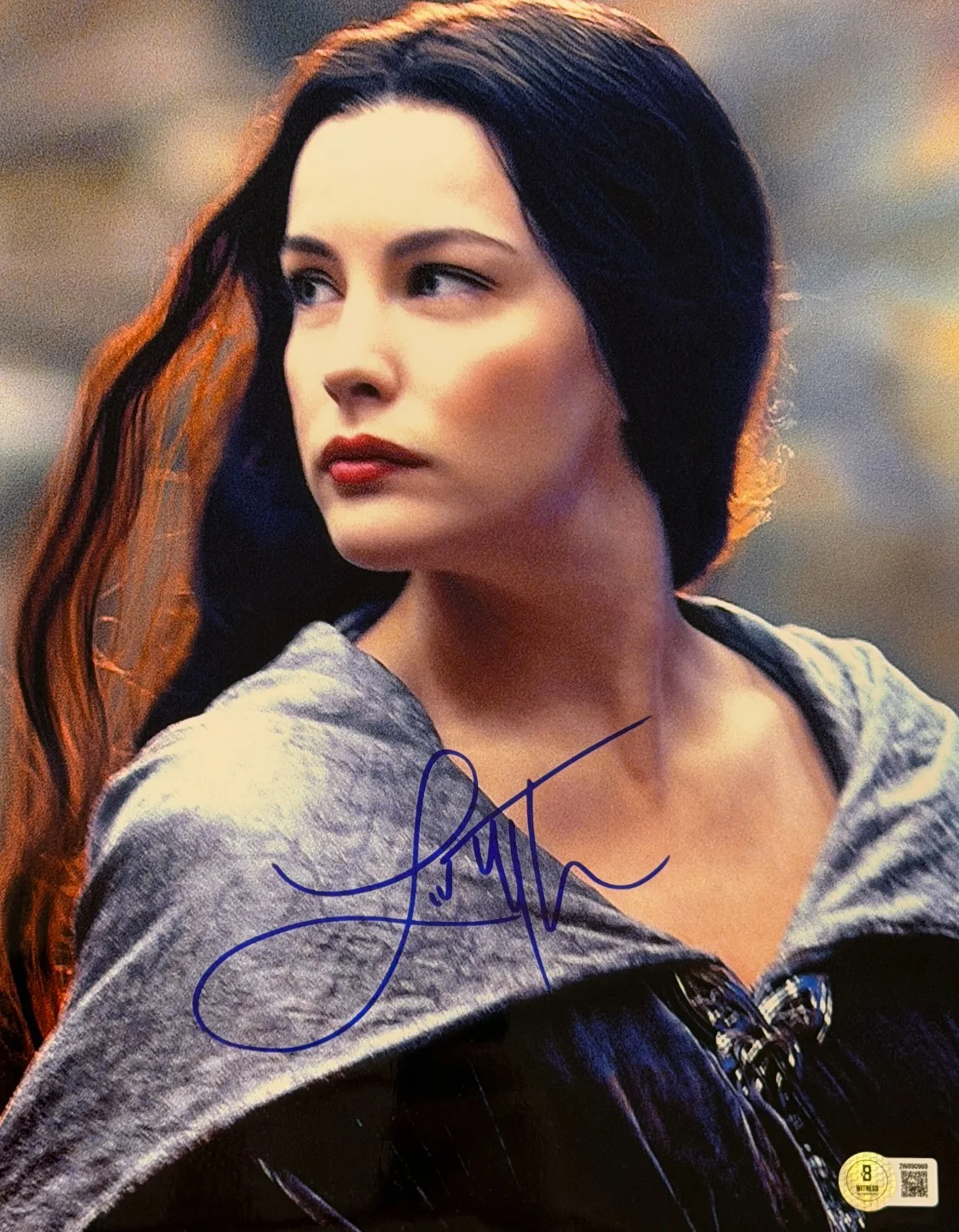 Liv Tyler — Liv Tyler Signed 11x14 Metallic Photo Lord of the Rings Arwen Beckett Witness