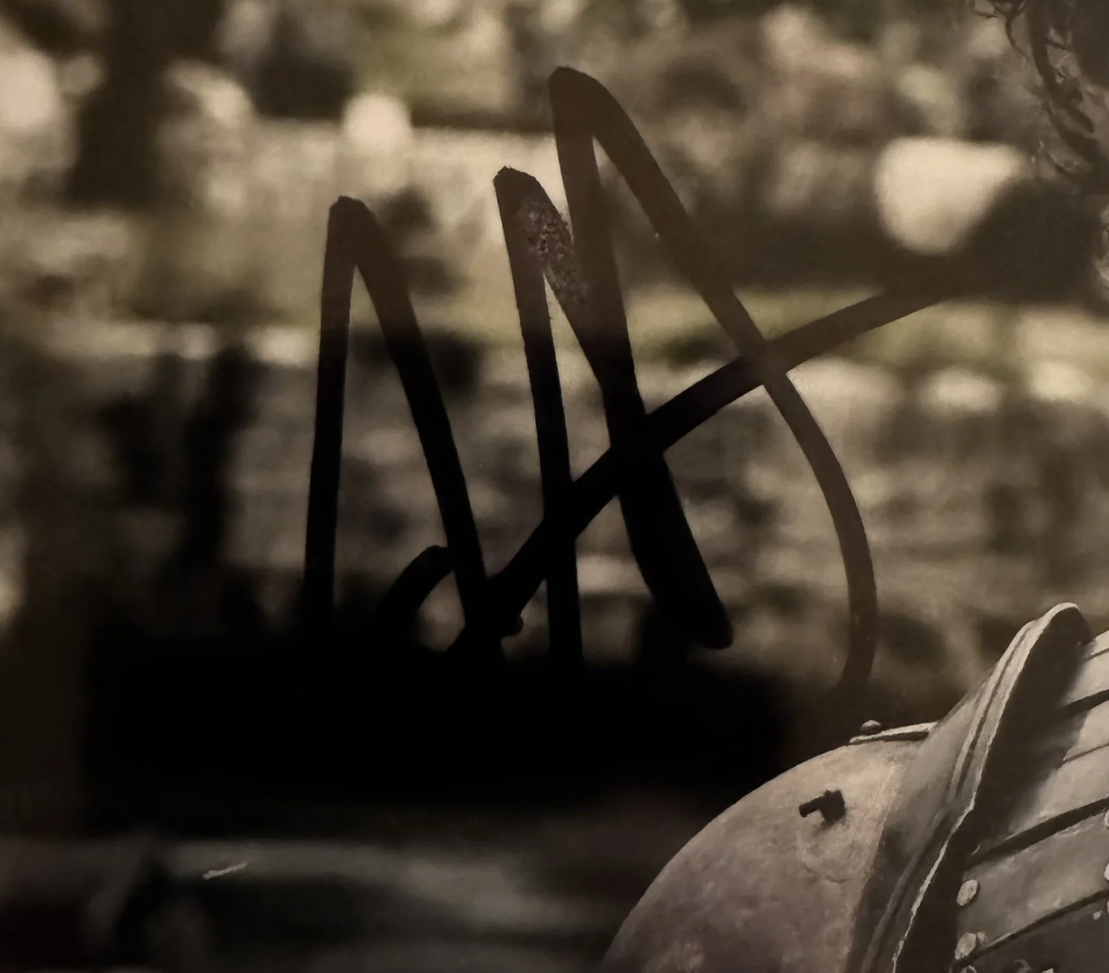 Alfie Allen — Game of Thrones Alfie Allen Signed 8x10 Photo Beckett BAS COA Theon Greyjoy ￼, изображение 2