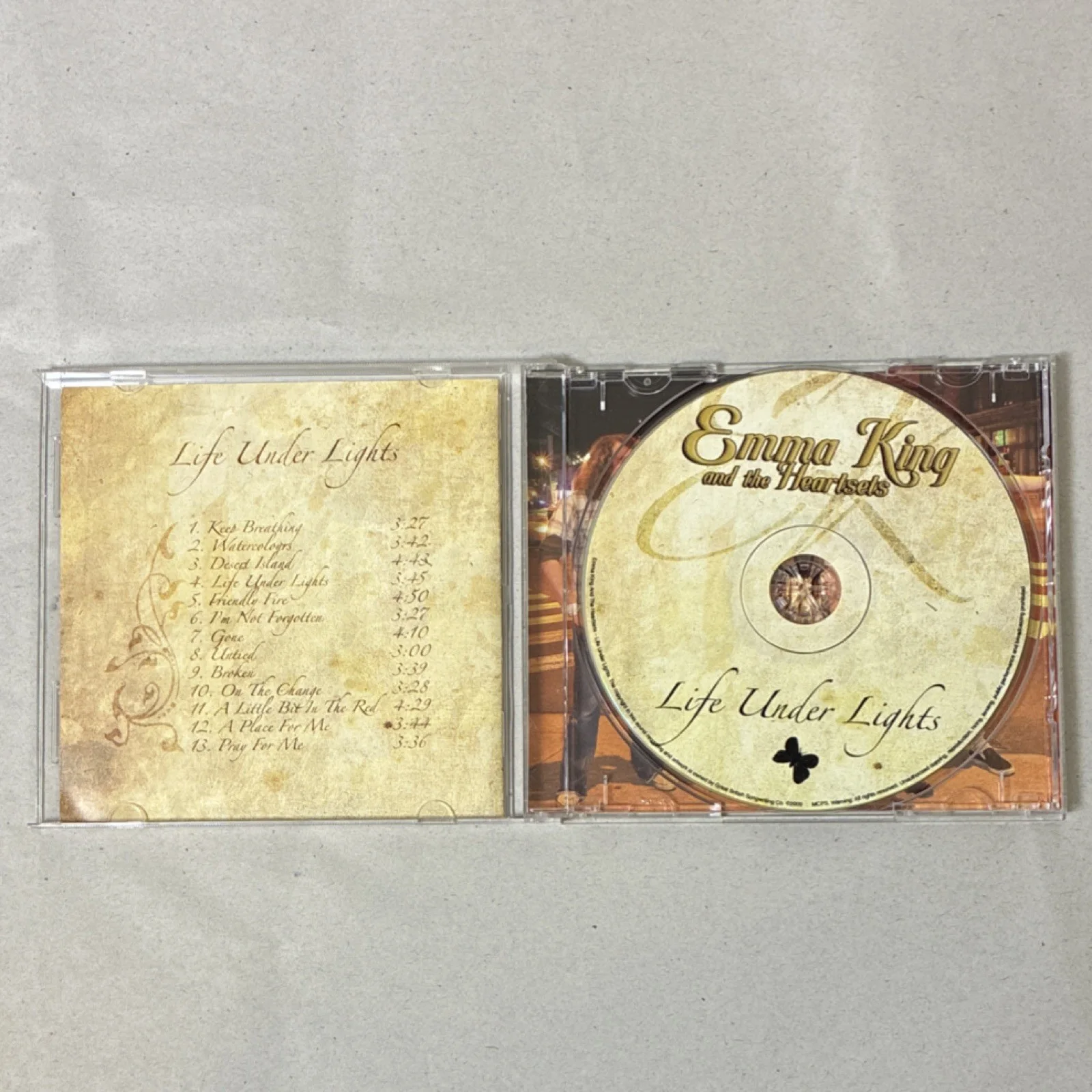 Emma King and the Heartset Life Under Lights Signed CD & Booklet, image 3