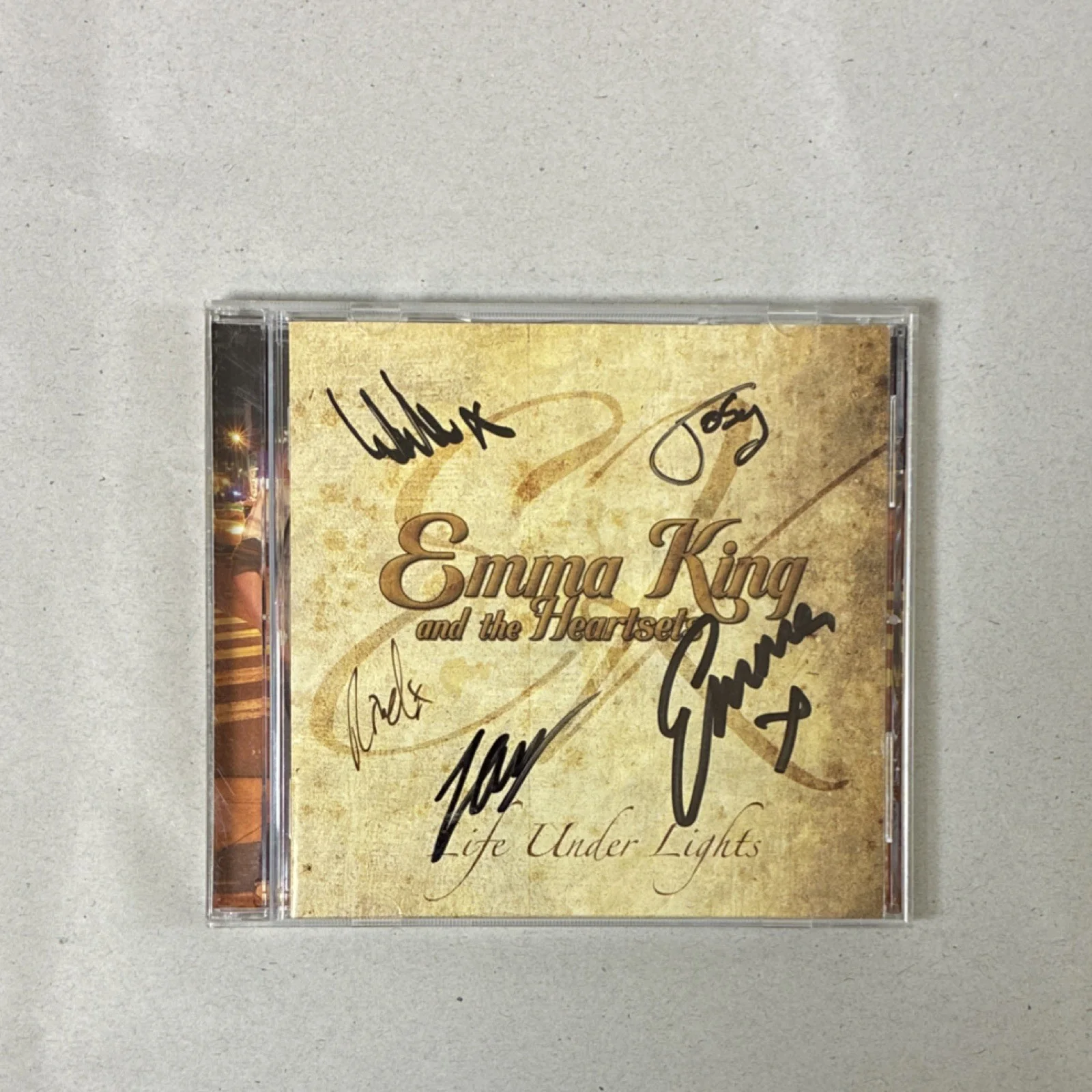 Emma King and the Heartset Life Under Lights Signed CD & Booklet, image 4