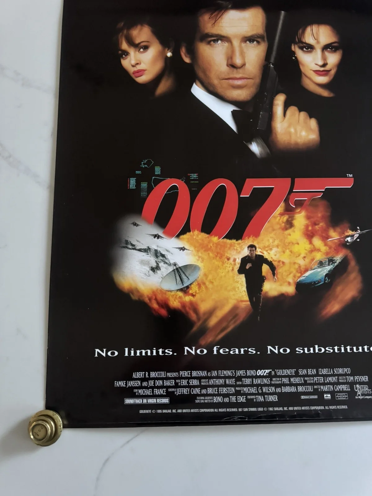 Goldeneye 1995 VHS Video Store Promo Poster, изображение 2