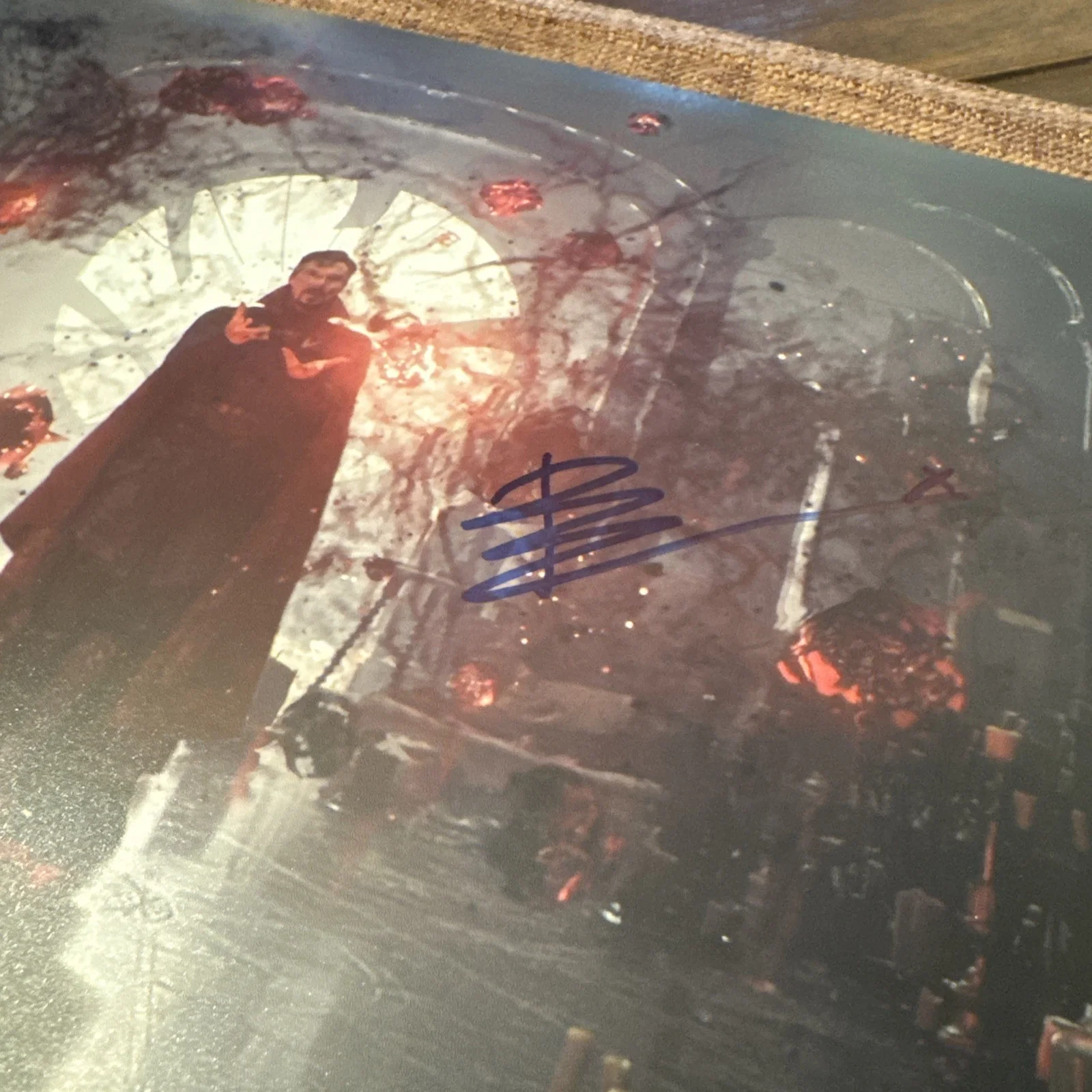 BENEDICT CUMBERBATCH — BENEDICT CUMBERBATCH "DOCTOR STRANGE" SIGNED AUTOGRAPHED 8x10 PHOTO COA HOLOGRAM, image 4