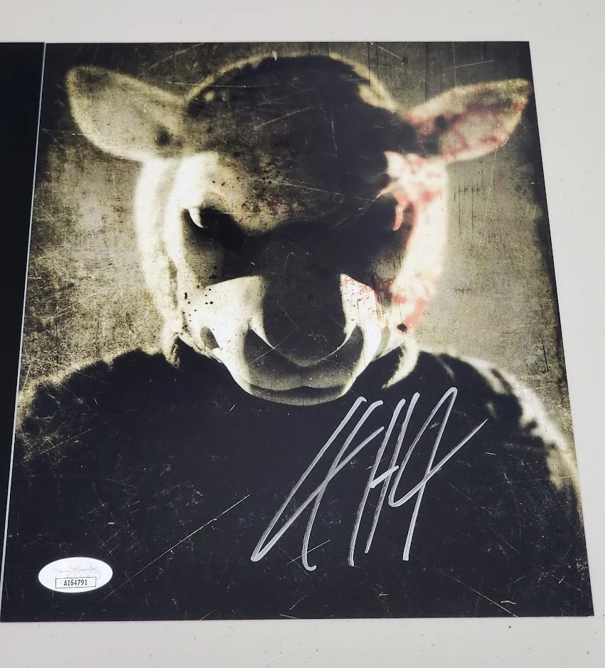 Bex Taylor-Klaus, L.C. Holt — Lot of 2 Signed 8x10 Photo Bex Taylor-Klaus HELLFEST & L.C. Holt YOU'RE NEXT JSA, изображение 3