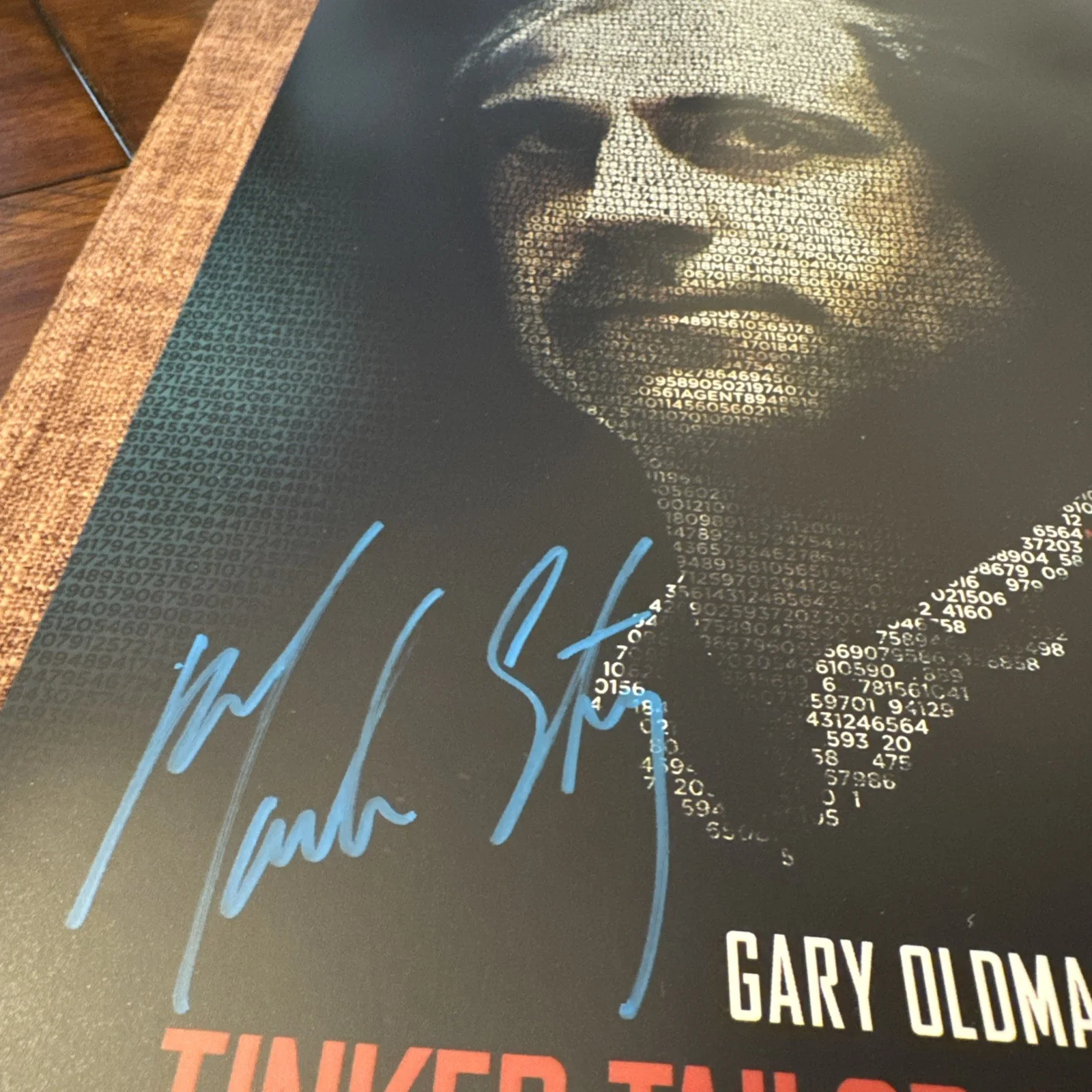 Mark Strong — MARK STRONG 11x17 Signed Autograph "Tinker Tailor Soldier Spy" Authentic w/COA, image 5