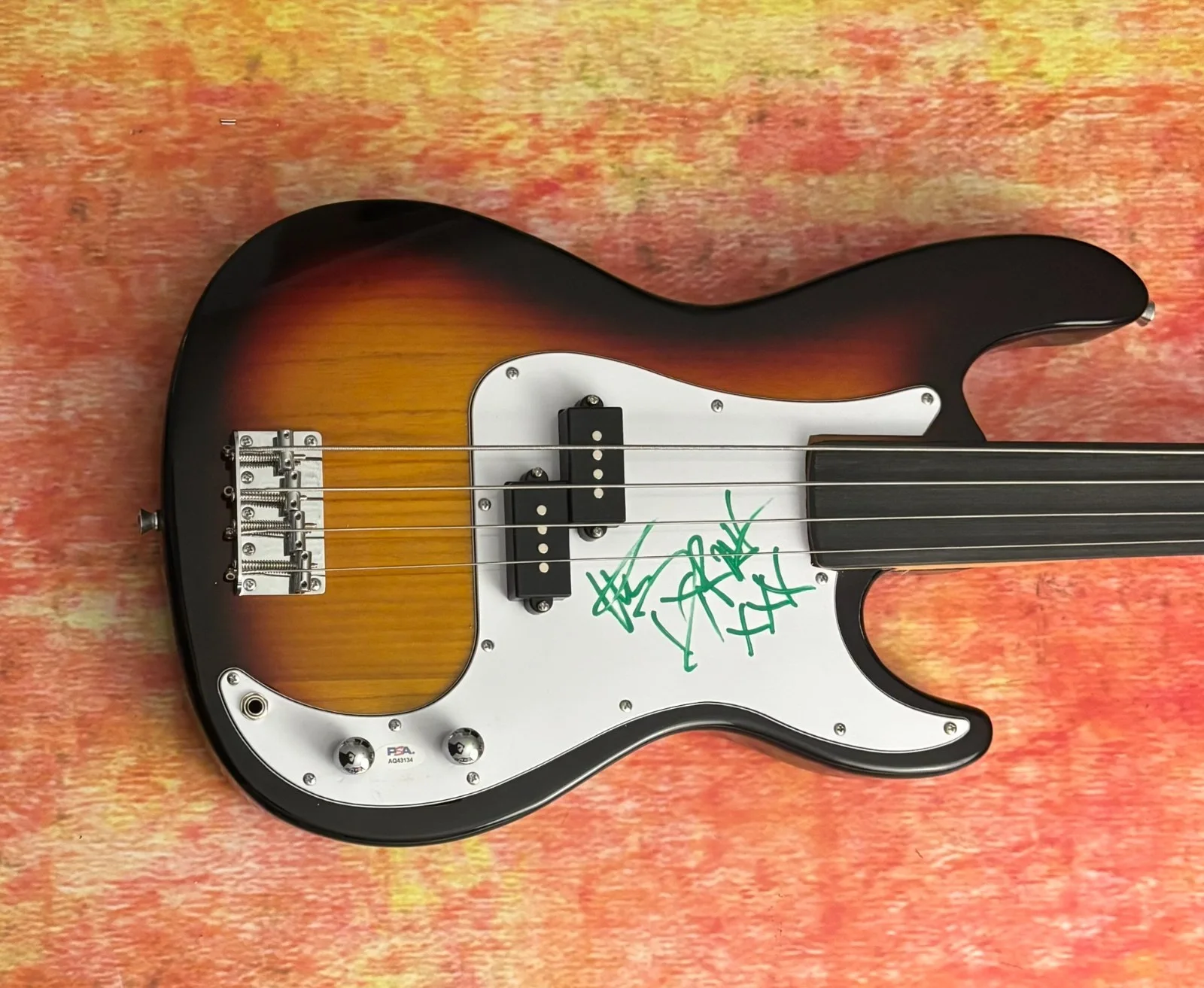 PSA Green Day Band Bassist * MIKE DIRNT * Signed Electric Guitar PROOF COA, изображение 2