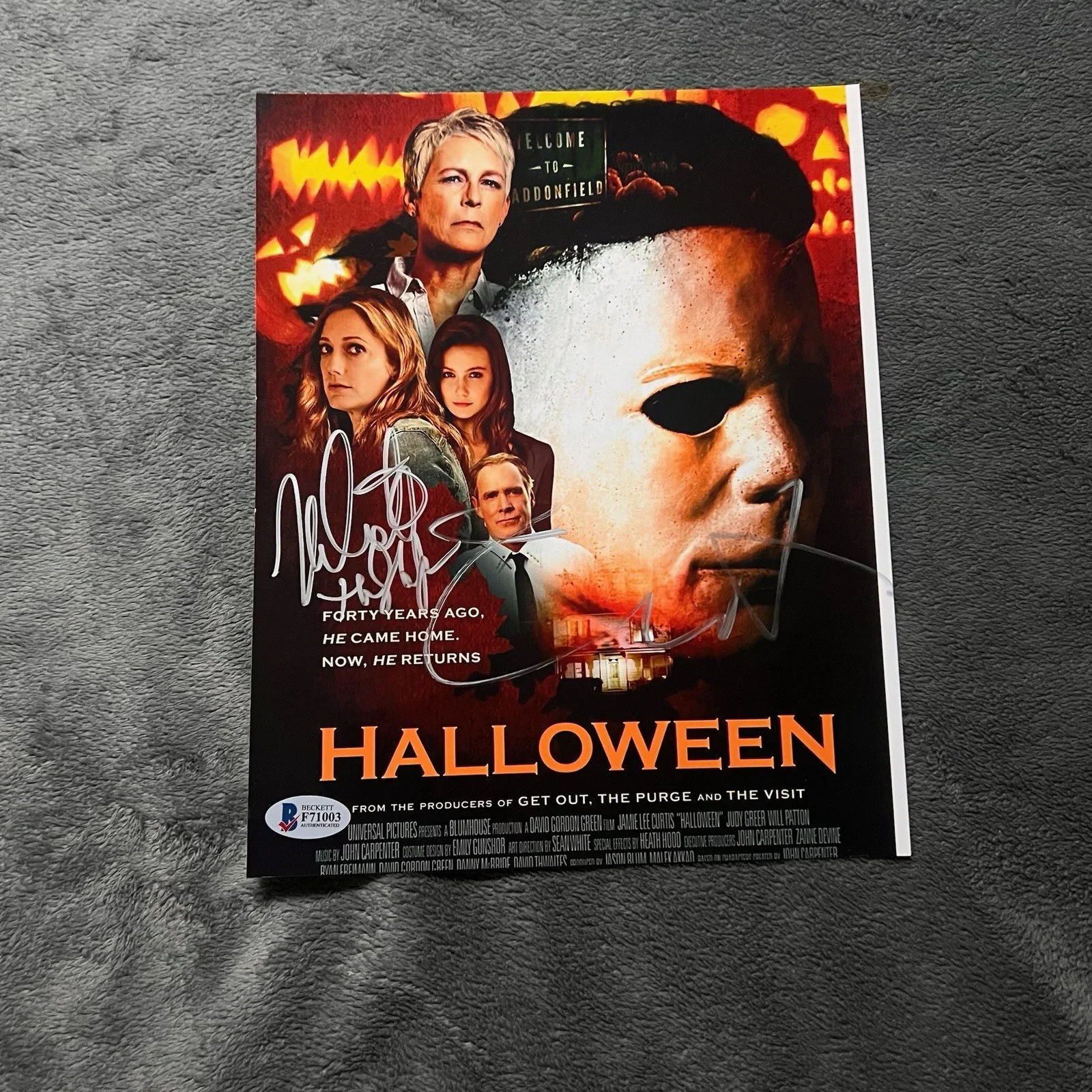 Jamie Lee Curtis — JAMIE LEE CURTIS NICK CASTLE SIGNED AUTOGRAPH 8x10 HALLOWEEN PHOTO BAS
