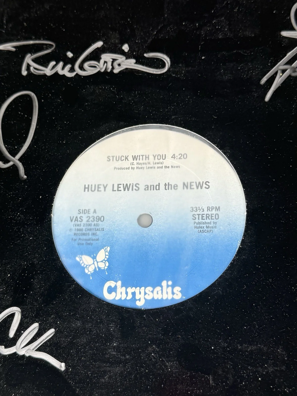 Huey Lewis and the News Signed Album Emph31, изображение 2