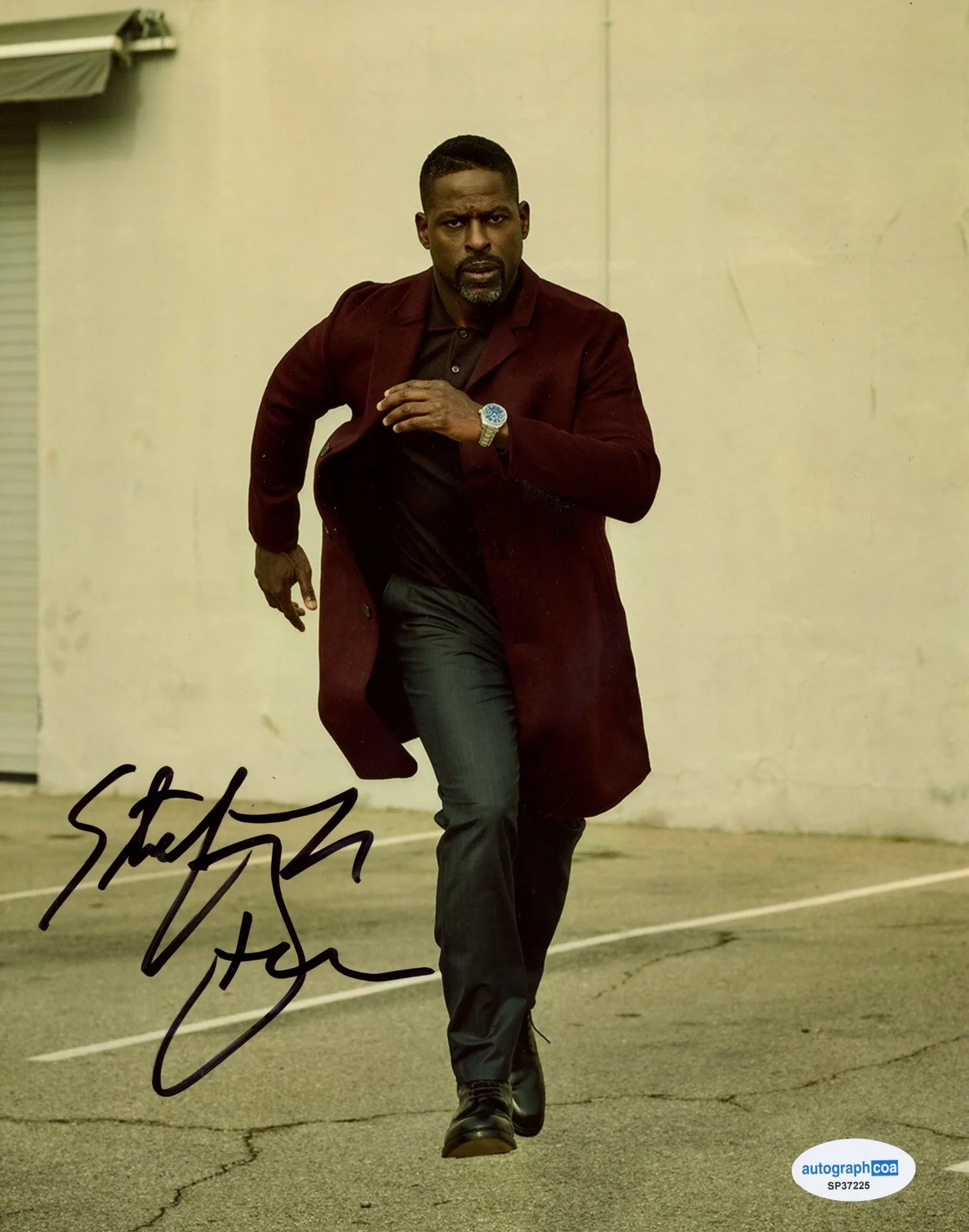 Sterling K. Brown — Sterling K. Brown "Paradise" AUTOGRAPH Signed 'Xavier Collins' 8x10 Photo ACOA, image 2