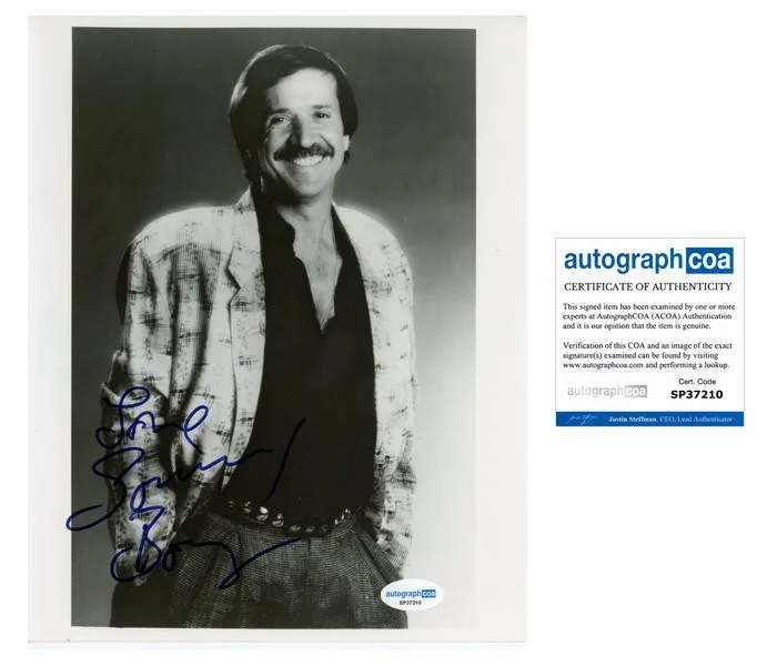 Sonny Bono — Sonny Bono "Sonny & Cher" Singer AUTOGRAPH Signed Autographed 8x10 Photo ACOA