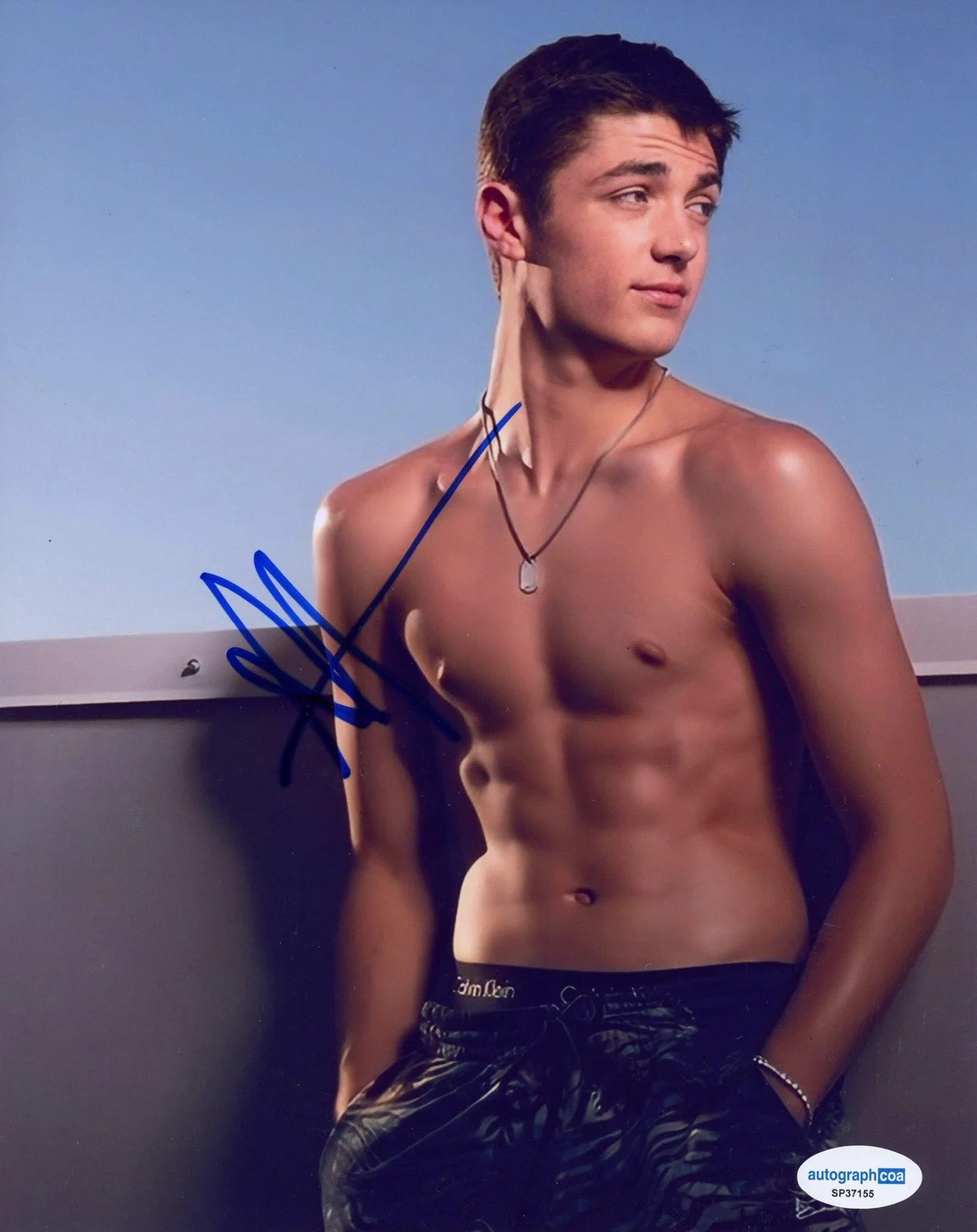 Asher Angel — Asher Angel "Shazam!" AUTOGRAPH Signed Shirtless Autographed 8x10 Photo ACOA, изображение 2