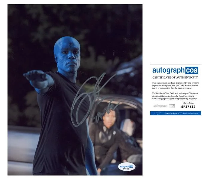 Yahya Abdul-Mateen II — Yahya Abdul-Mateen II "Watchmen" AUTOGRAPH Signed 'Cal Abar' 8x10 Photo B ACOA