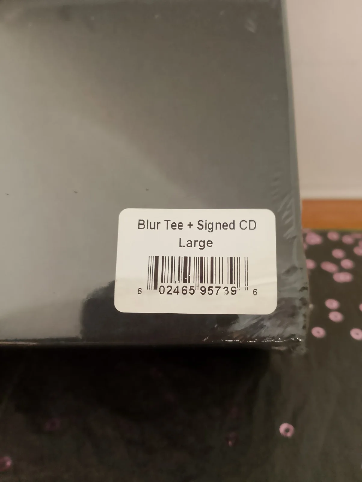 THE DICHOTOMY BOX SET - BLUR TEE + SIGNED CD. Limited Edition. Size Large, image 4