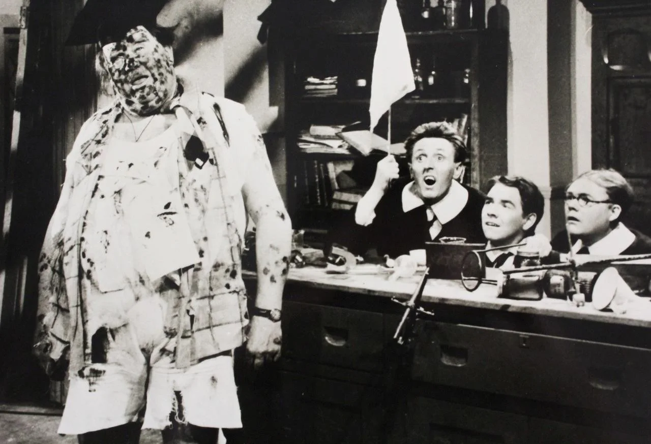 1955 FUN AT ST FANNY'S, SET of 8 LOBBY CARDS, FRED EMNEY, CARDEW ROBINSON, DAY, изображение 4