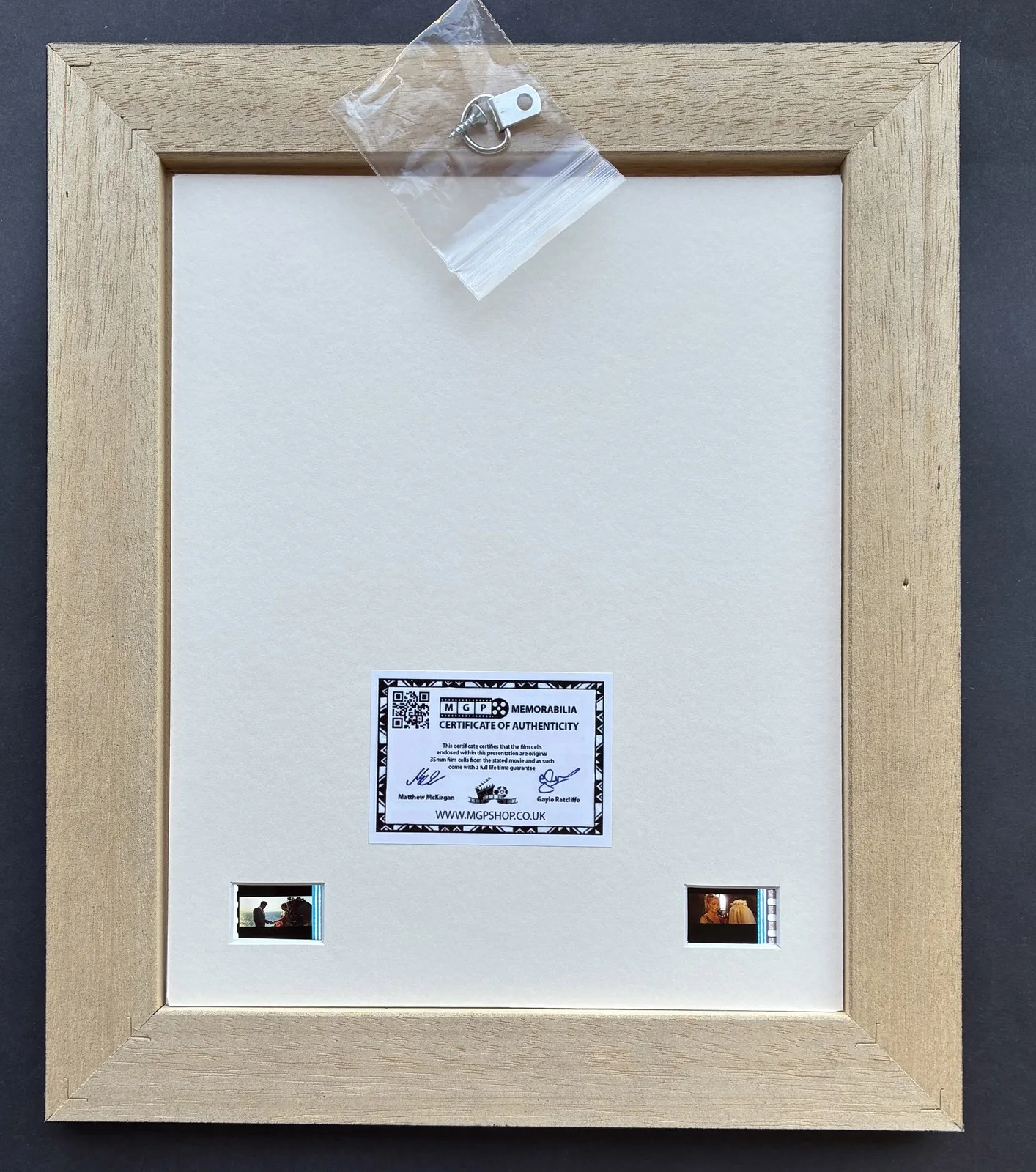 MAMMA MIA poster + Original 35mm Film Cells set in Quality Wood Frame + COA, изображение 3