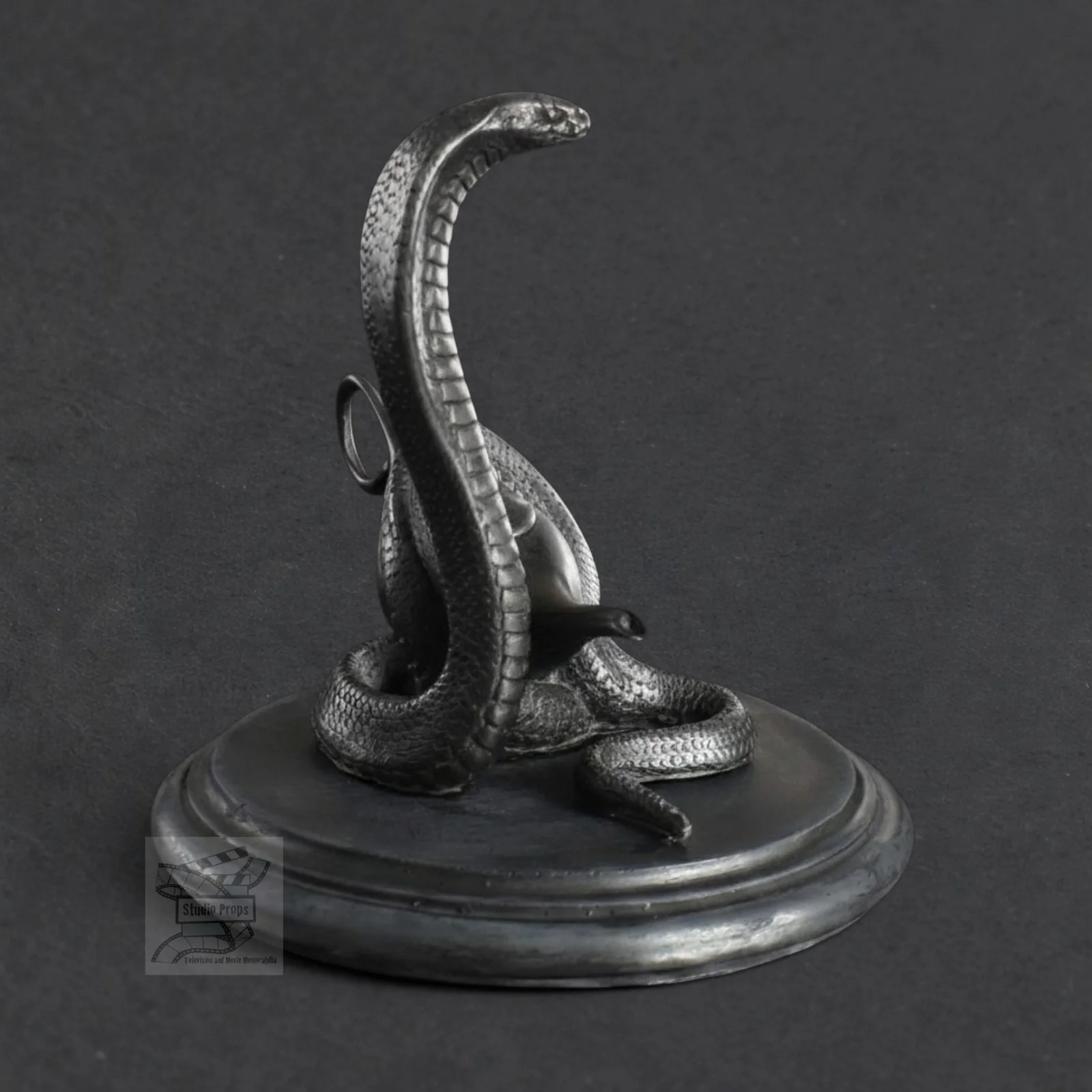 Aladdin (2019) An Original Crew Gift Prop, image 3