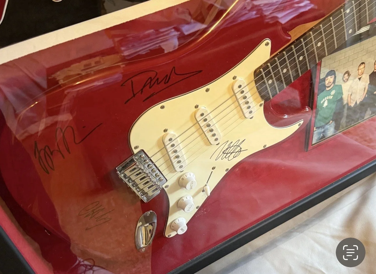 Foo Fighters Autographed Guitar In Display Case With COA, image 2