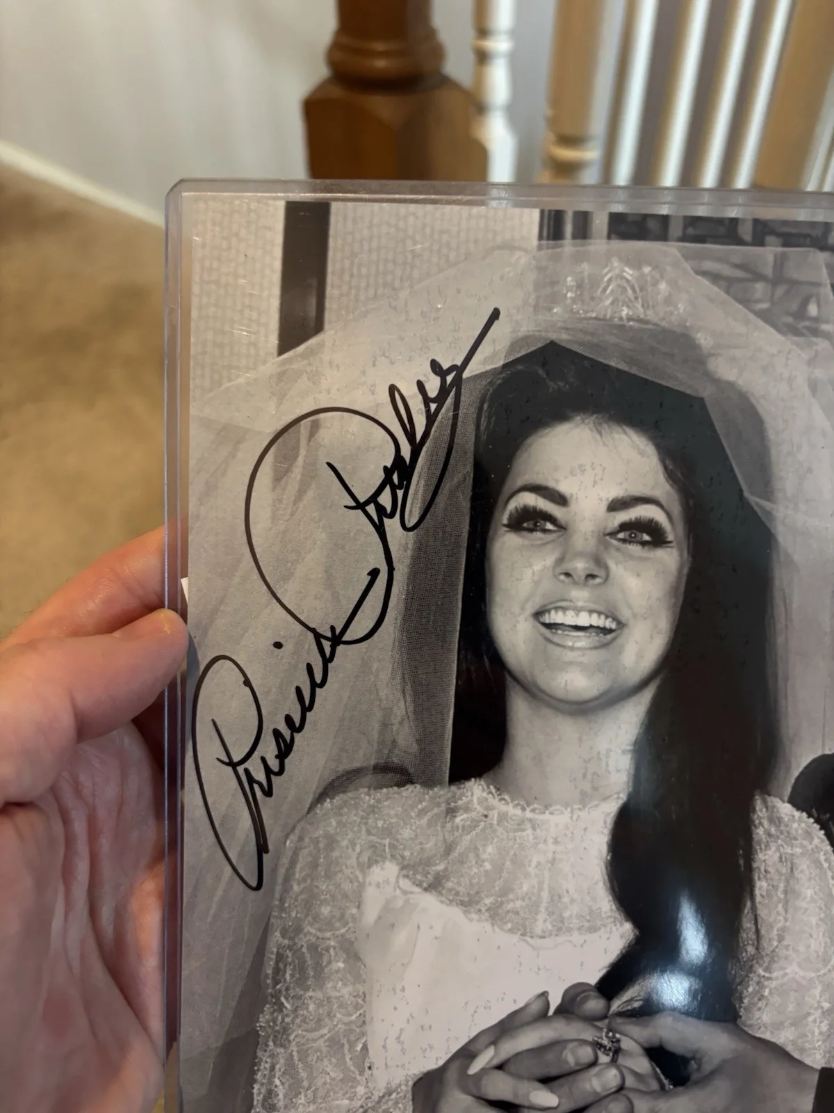Autographed Priscilla Presley Signed 8x10 Photo Elvis Presley JSA COA King, изображение 2