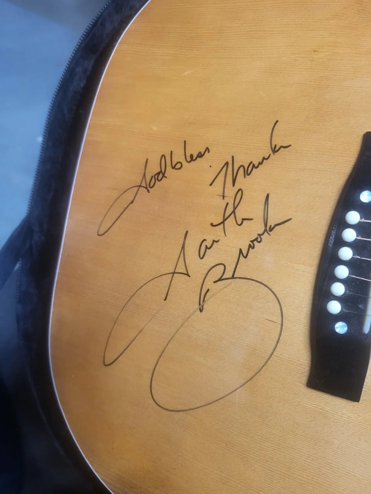 Garth Brooks Autographed Acoustic Guitar LA300 with Certificate of Authenticity, изображение 4