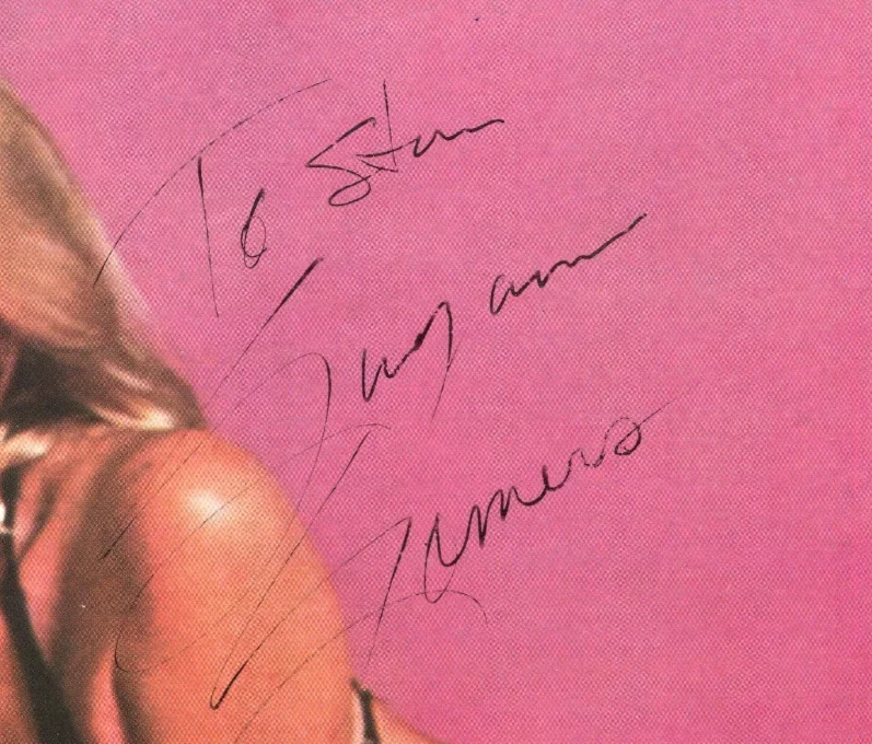 Suzanne Somers — SUZANNE SOMERS - signed 8.5 x 9.5" Three's Company sticker - Authentic!, image 2