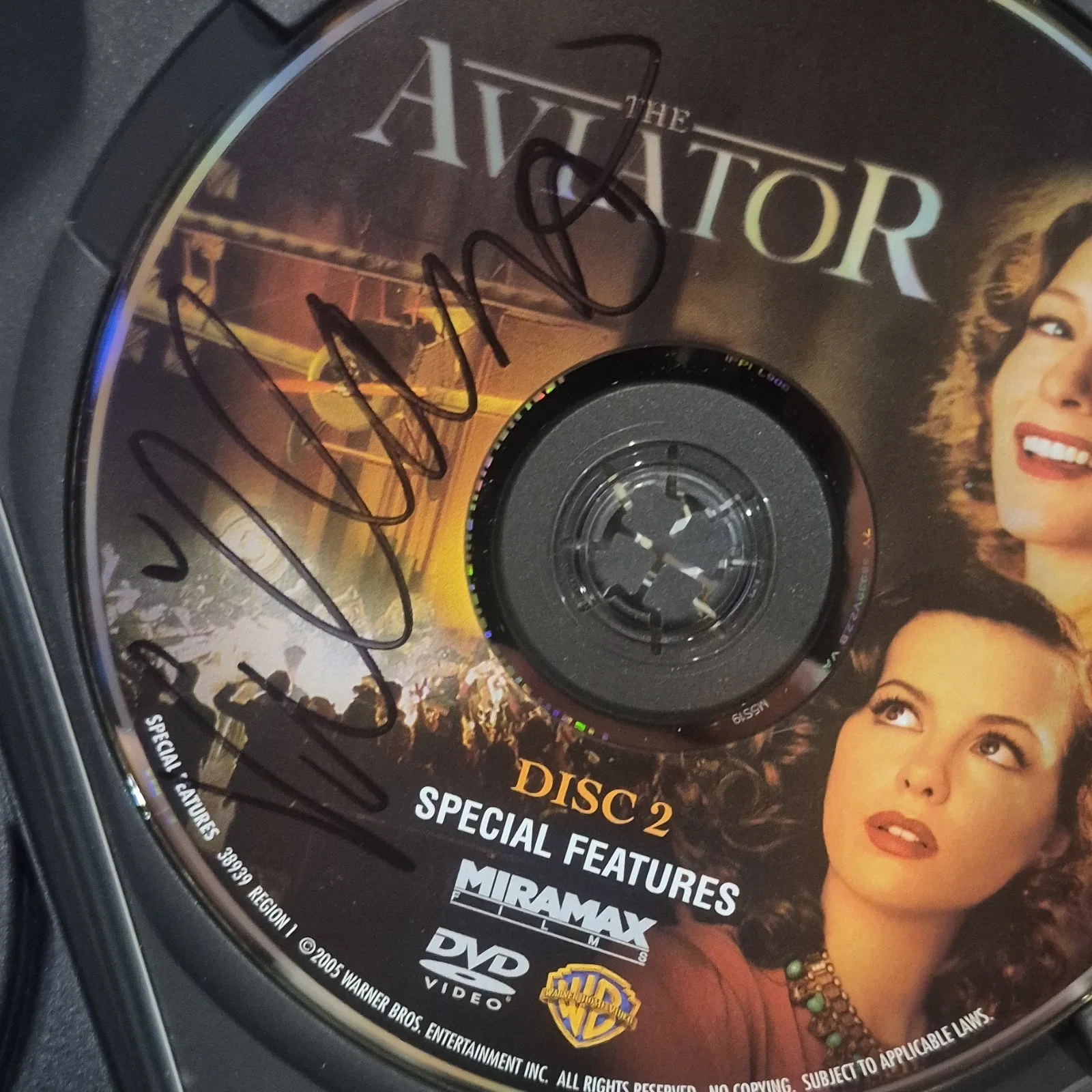 The Aviator Original Autographed DVD Cover Signed Movie Collectible, изображение 3