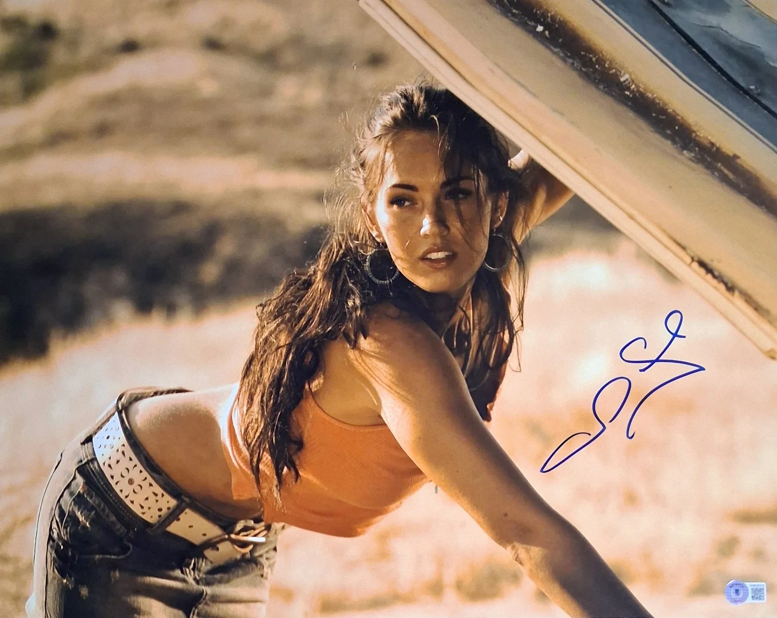 Megan Fox — TRANSFORMERS! Megan Fox Signed Autographed 16x20 Photo Beckett BAS WITNESSED!