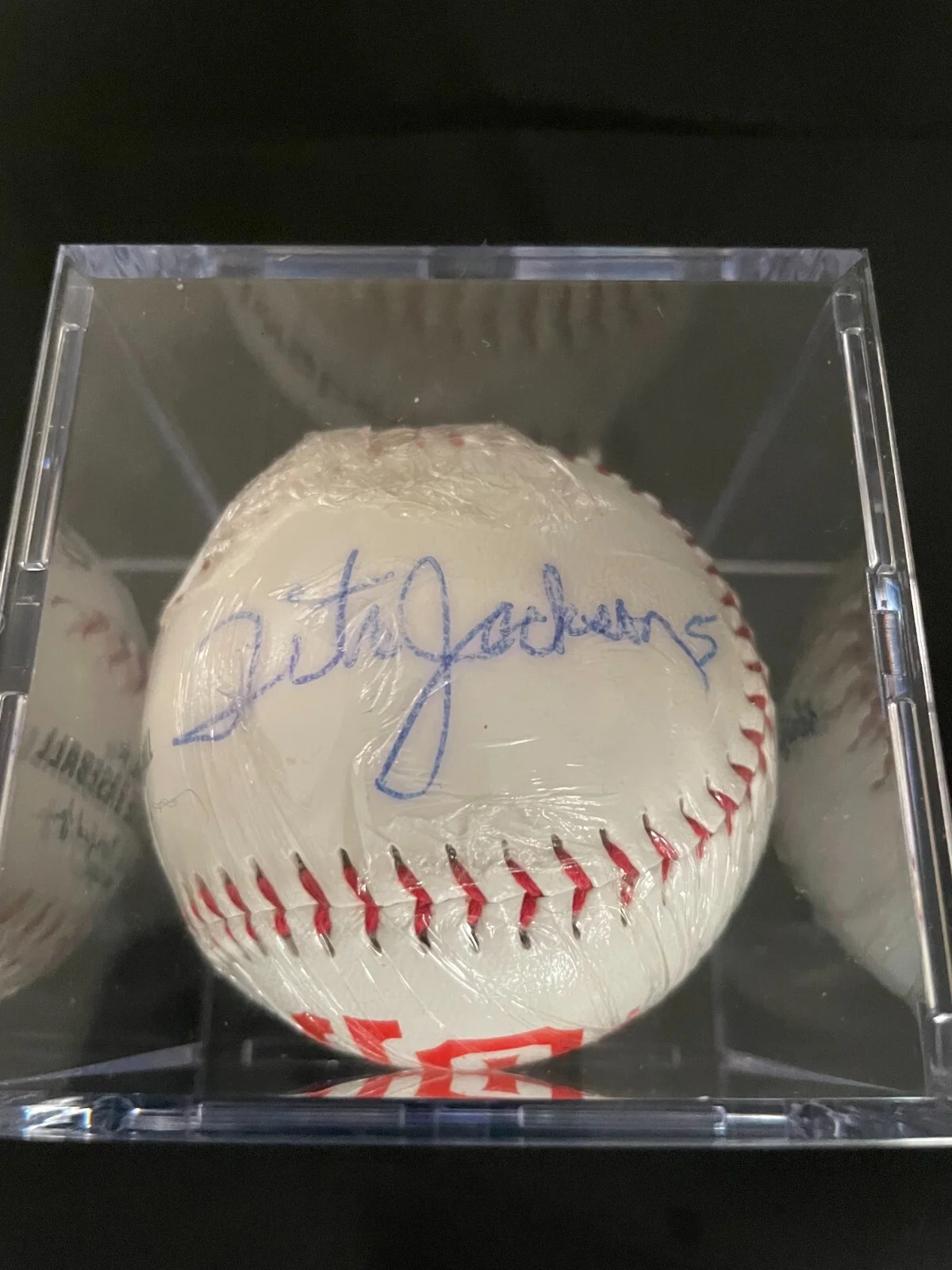 Tito Jackson — Tito Jackson Signed Baseball, Signed Photo, Guitar Pick, Newspaper Clip RARE!!, image 3