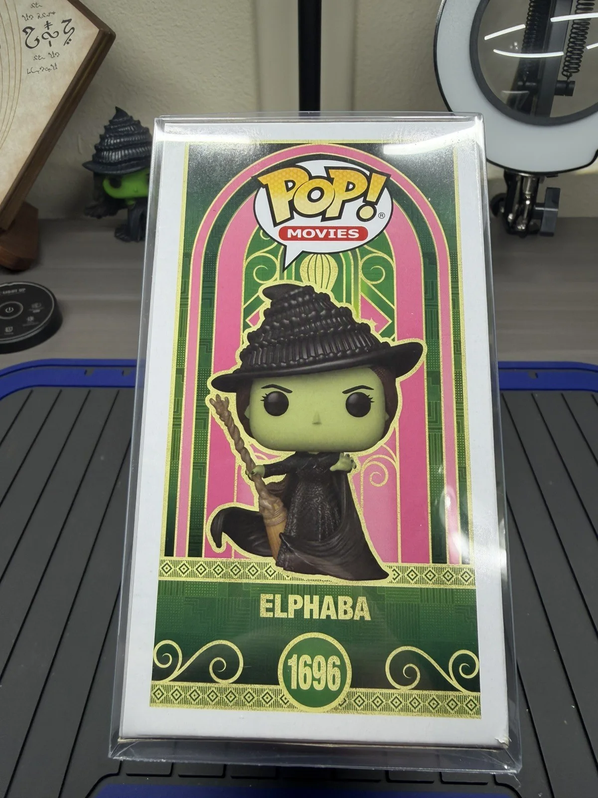 CYNTHIA ERIVO — CYNTHIA ERIVO SIGNED ELPHABA POP FUNKO FIGURE WICKED MOVIE JSA COA, изображение 4