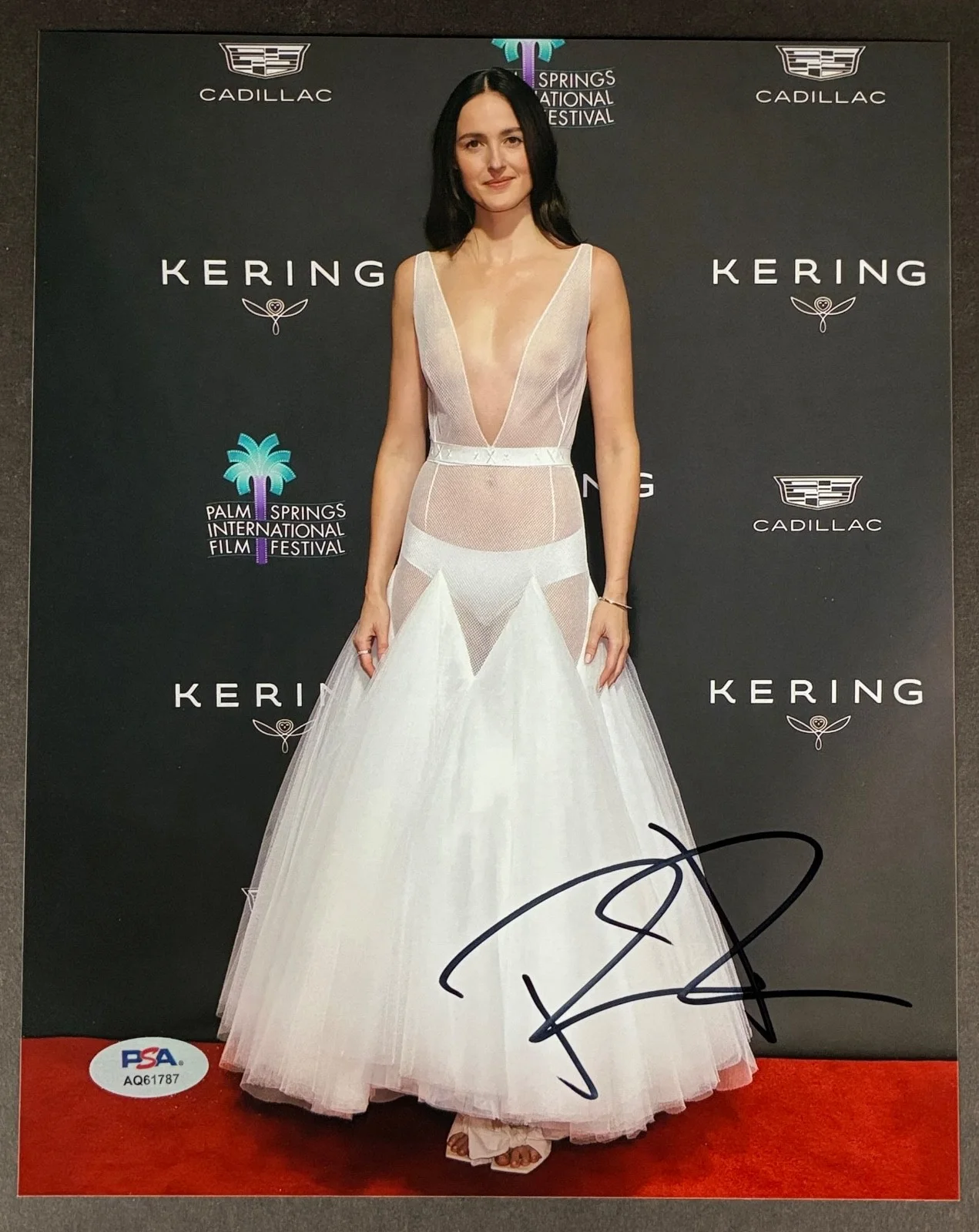 Renate Reinsve — RENATE REINSVE SIGNED 8x10 PHOTO PSA DNA AUTOGRAPH RED CARPET SEE THRU