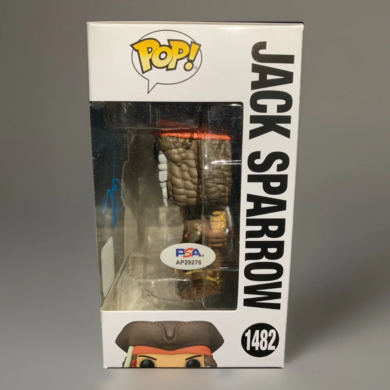 Johnny Depp — Johnny Depp Signed Autographed Jack Sparrow Funko Pop! Pirates of the Caribbean, изображение 2