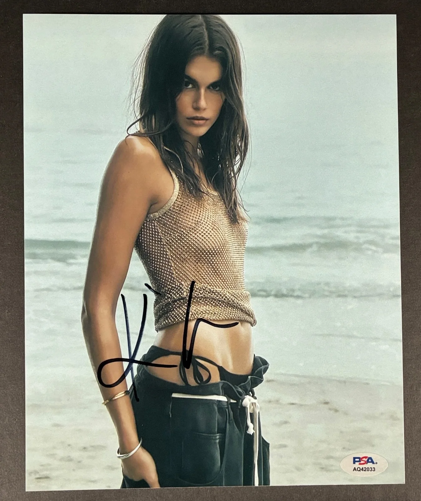Kaia Gerber — KAIA GERBER SIGNED 8x10 PHOTO PSA DNA AUTOGRAPH PHOTOSHOOT BEACH SEE THRU