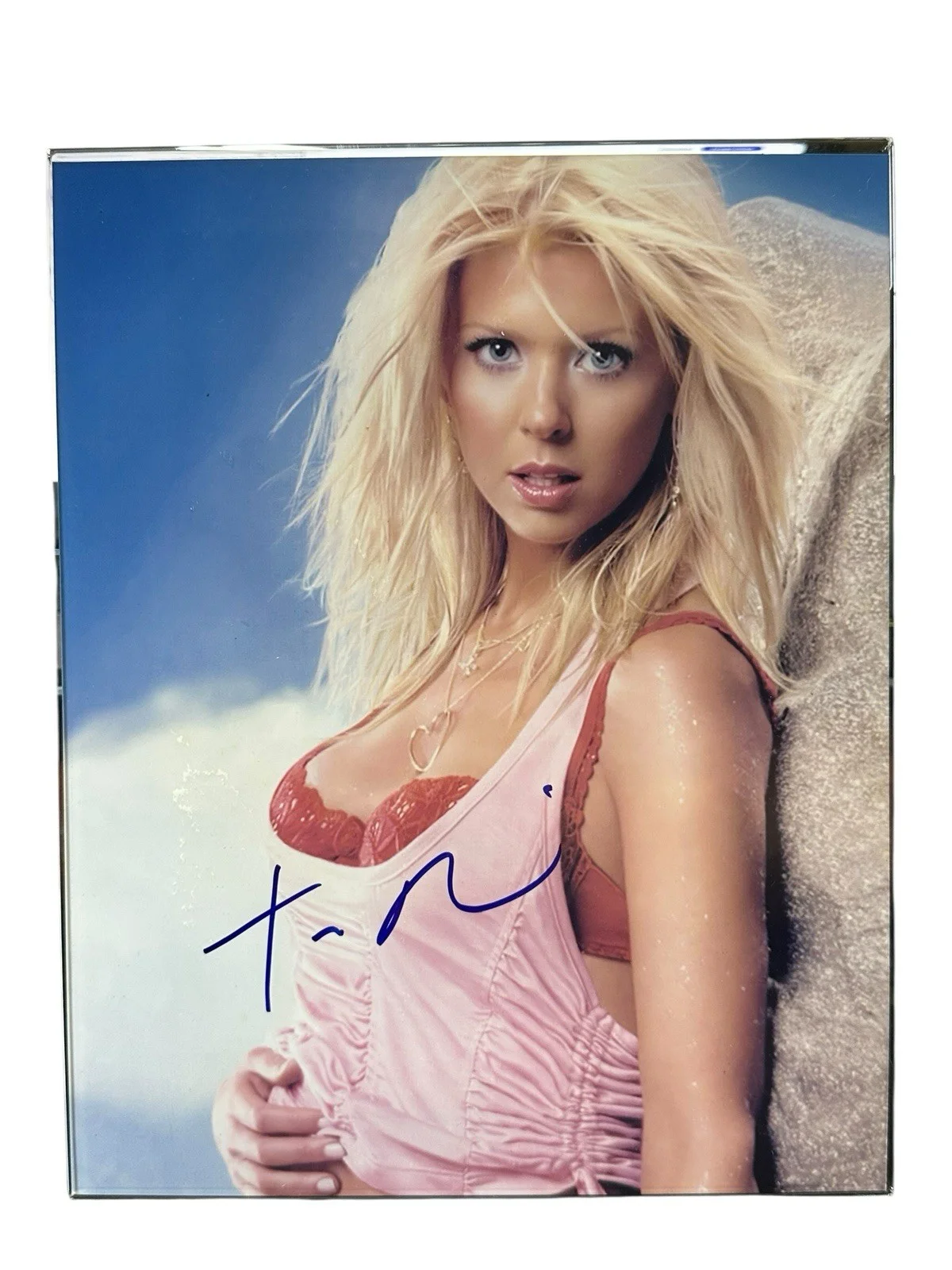 Tara Reid — Tara Reid Signed 8x10 Photo w/ COA JG Autographs Authentic UACC Dealer #147