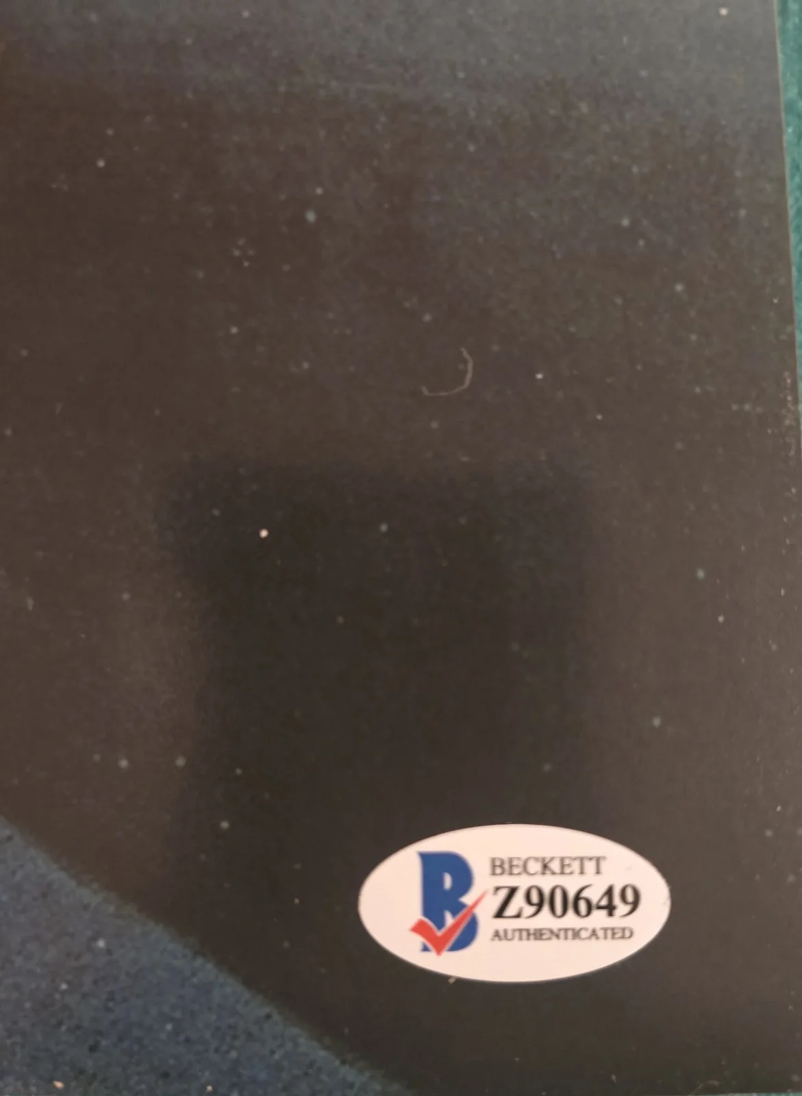Catherine O'Hara — Catherine O'Hara Signed 11x17 Beetlejuice Beckett Sticker Only, image 2