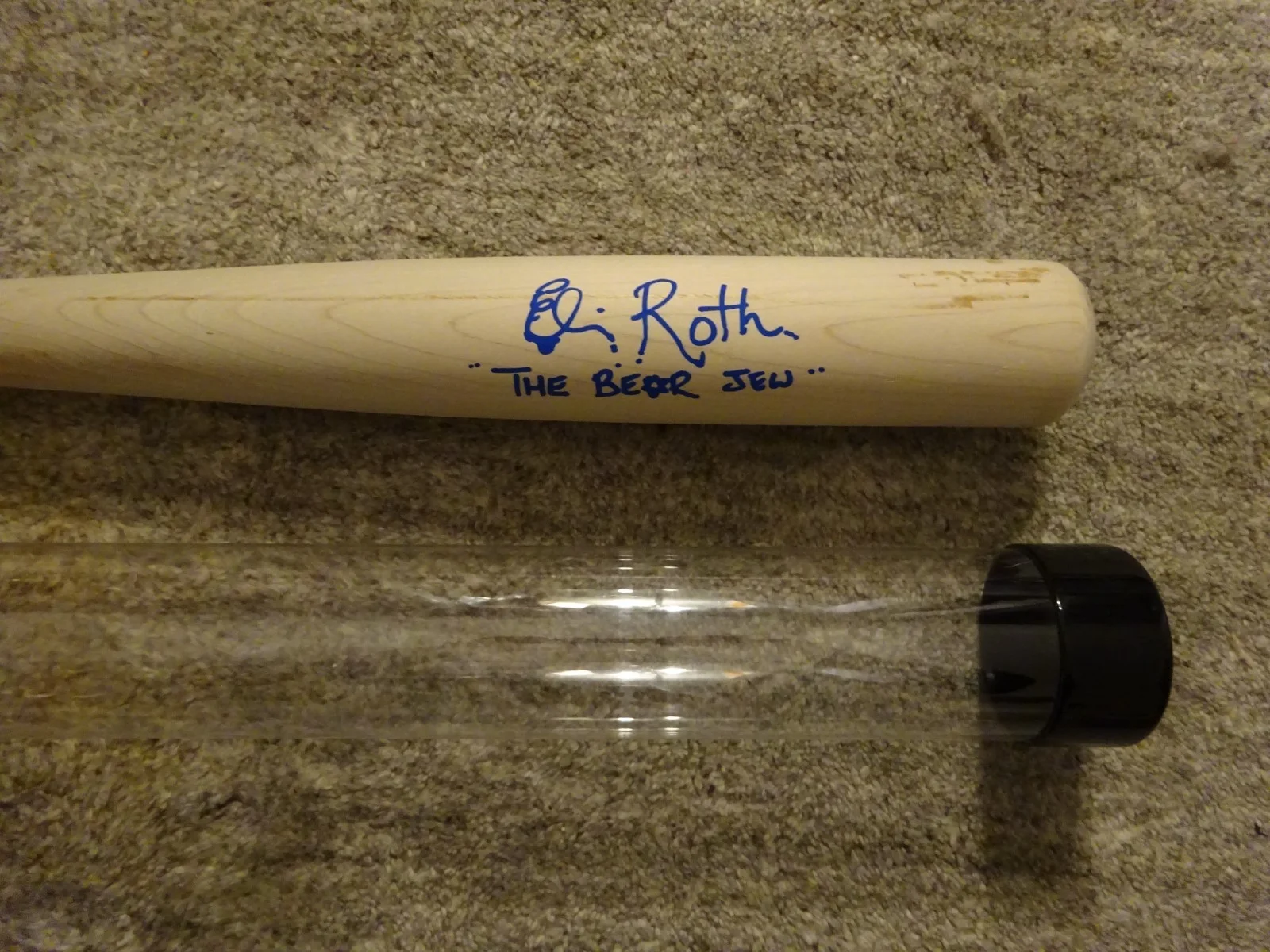 Eli Roth — Signed Eli Roth Autographed Inglourious Basterds Baseball Bat Beckett BAS COA, image 3