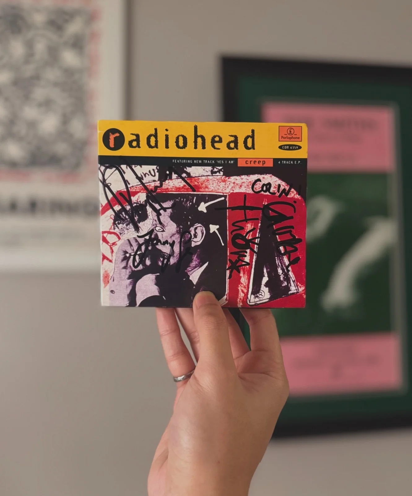 Radiohead Fully Autographed Creep CD (Roger Epperson COA), image 2