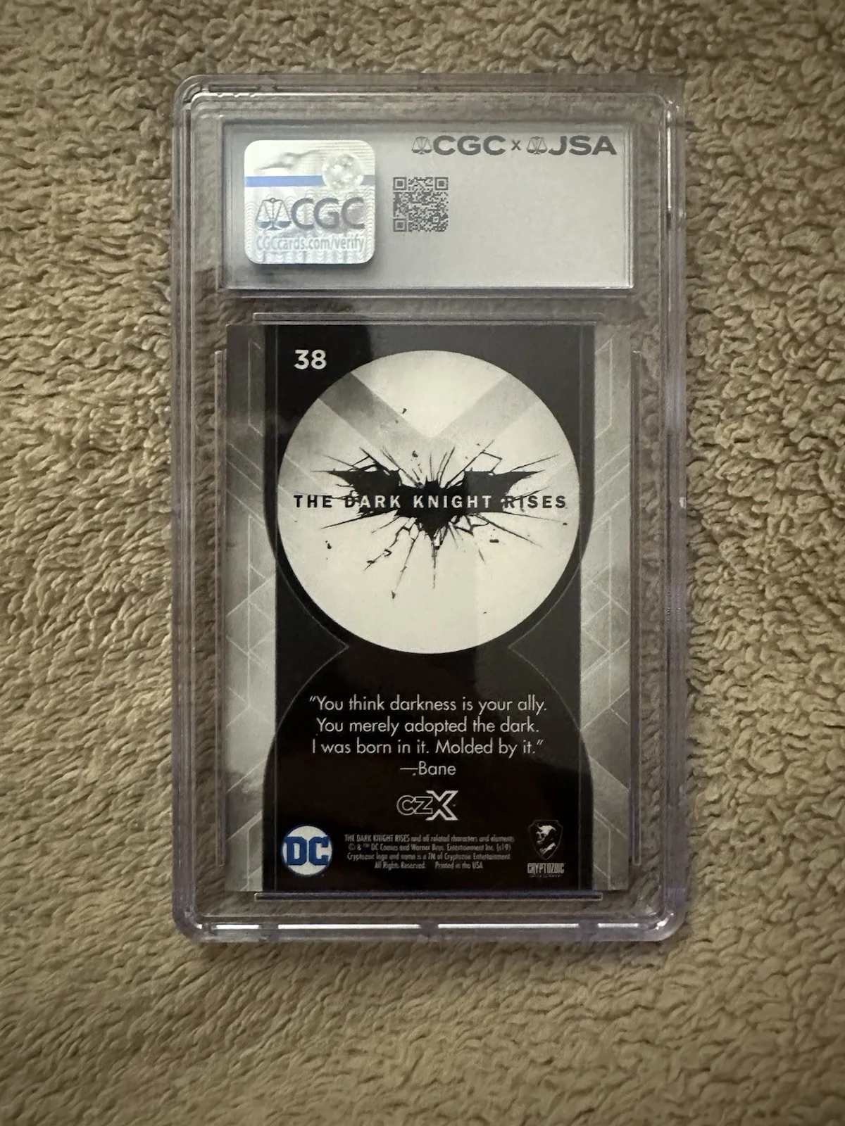 Tom Hardy — 2019 CZX Super-Heroes & Super-Villians Tom Hardy Signed Bane #28 JSA X CGC, изображение 2