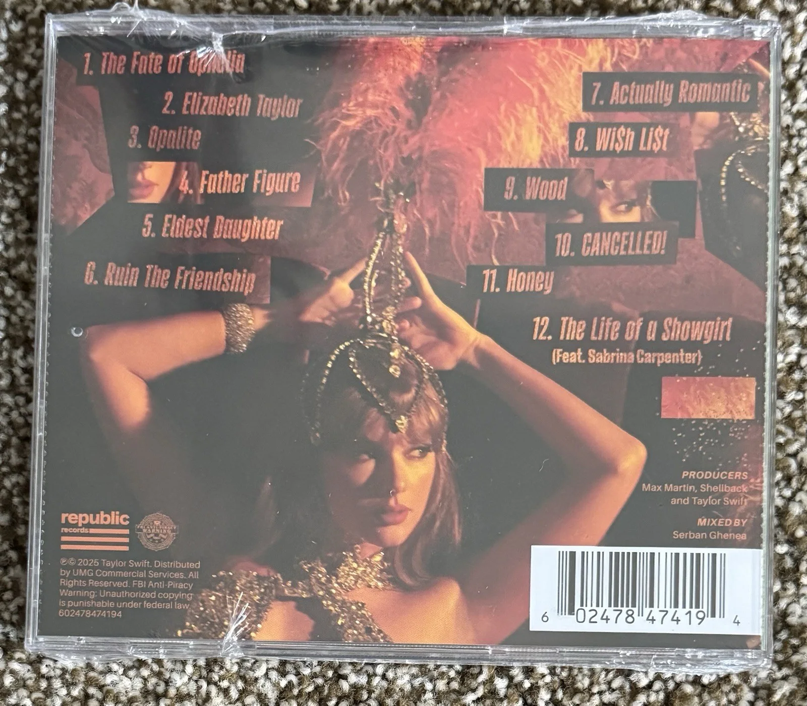 Taylor Swift 'The Life of a Showgirl' CD with Hand-Signed Photo 4 Sealed, изображение 2