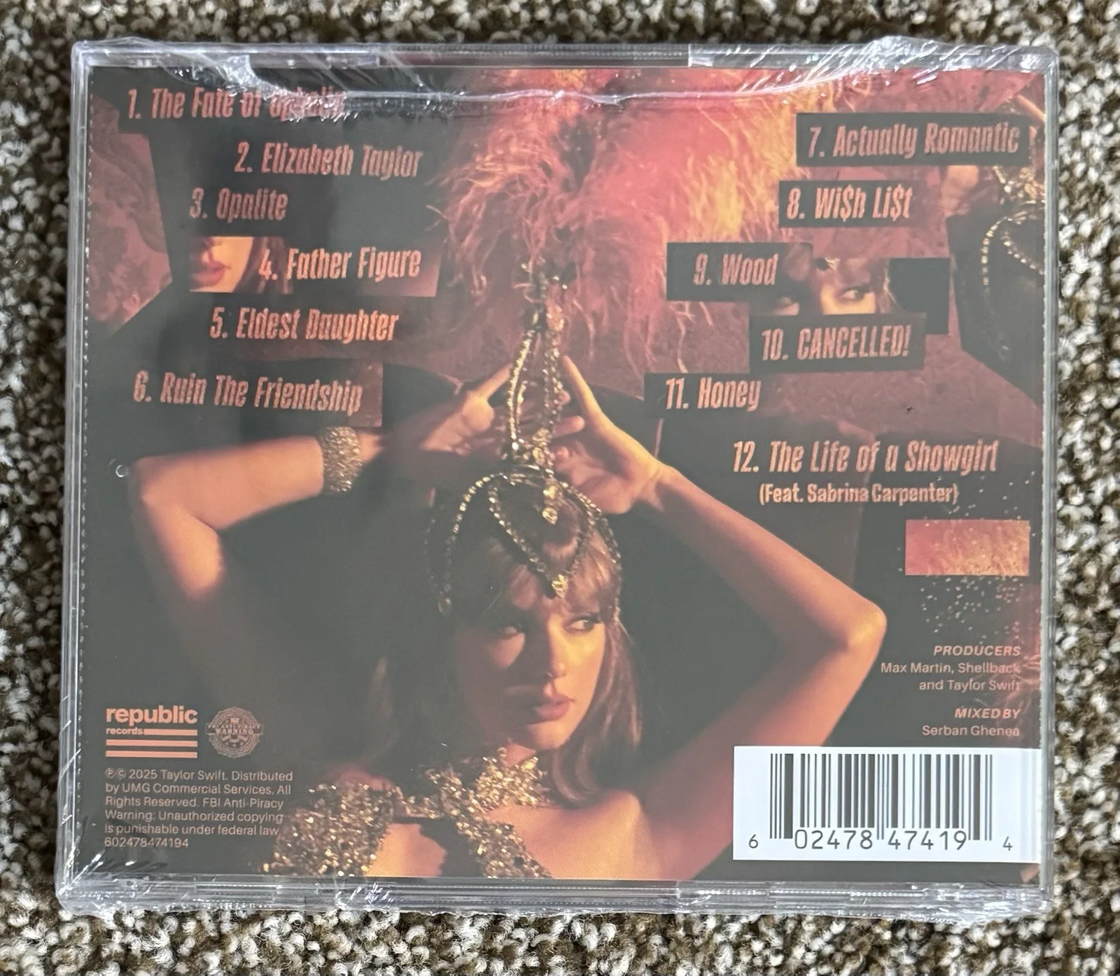 Taylor Swift 'The Life of a Showgirl' CD with Hand-Signed Photo 4 Sealed, изображение 2