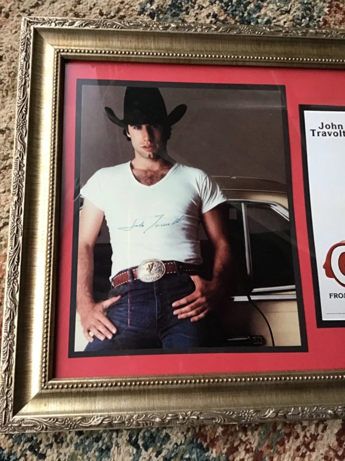 John Travolta — John Travolta Autographed Picture 18.5 x 15.5 & 1978 Small Grease Poster Framed, изображение 3