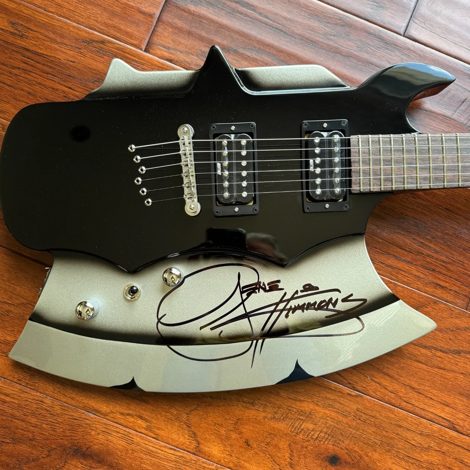 GENE SIMMONS Autograph KISS AXE 6 String GUITAR Demon Signed on Body PSA, image 2