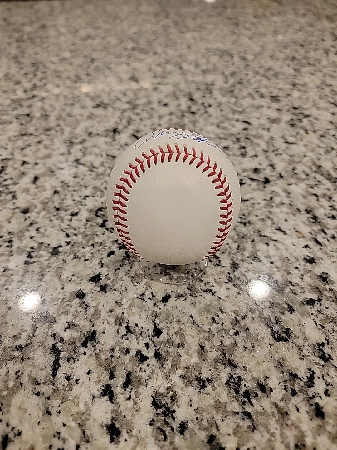 Gabriel "Fluffy" Iglesias Offical Rawlings Autographed Baseball (Comedian), изображение 5
